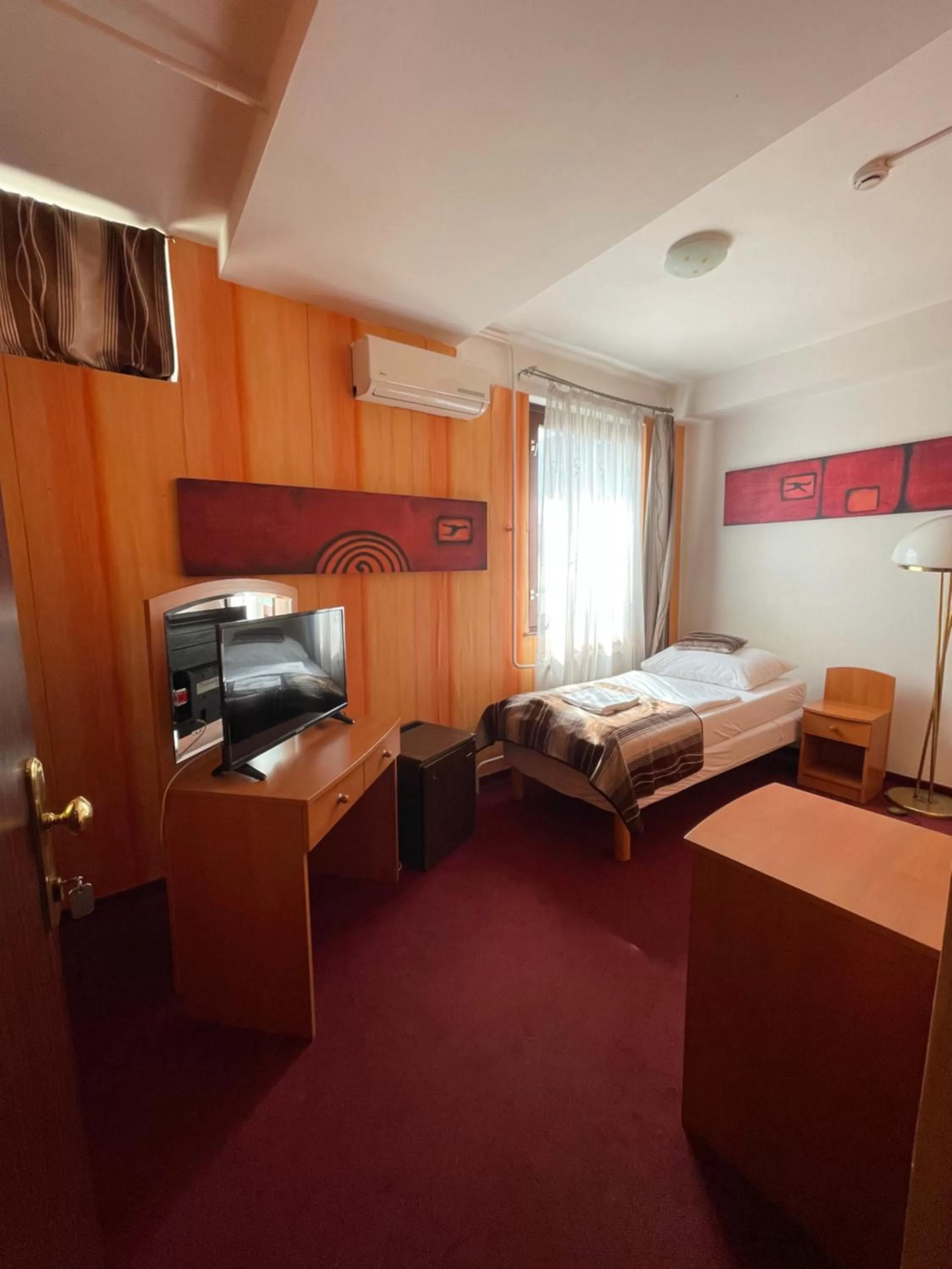 Bed in Hotel Minaret&Étterem