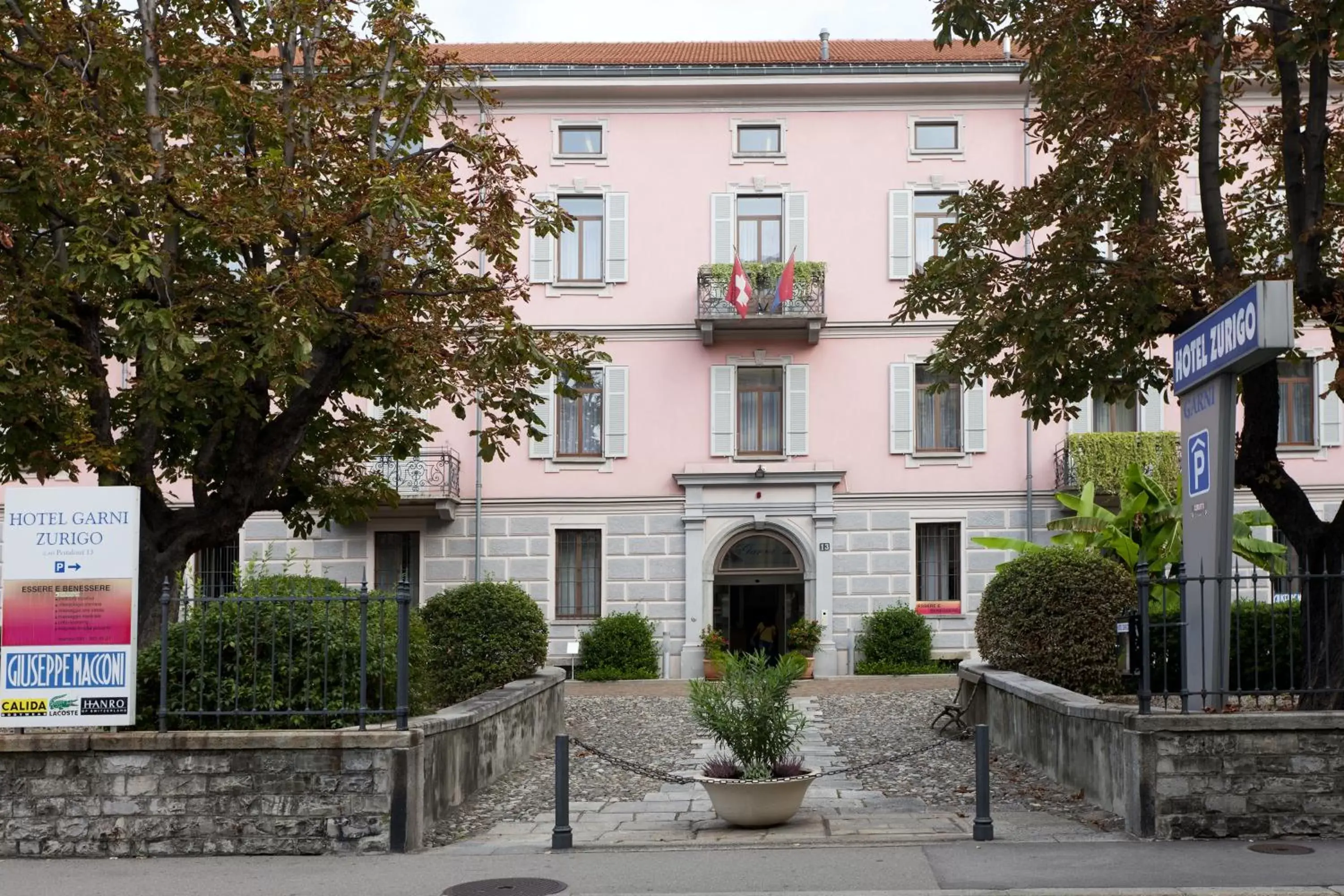 Facade/entrance, Property Building in Hotel Zurigo Downtown