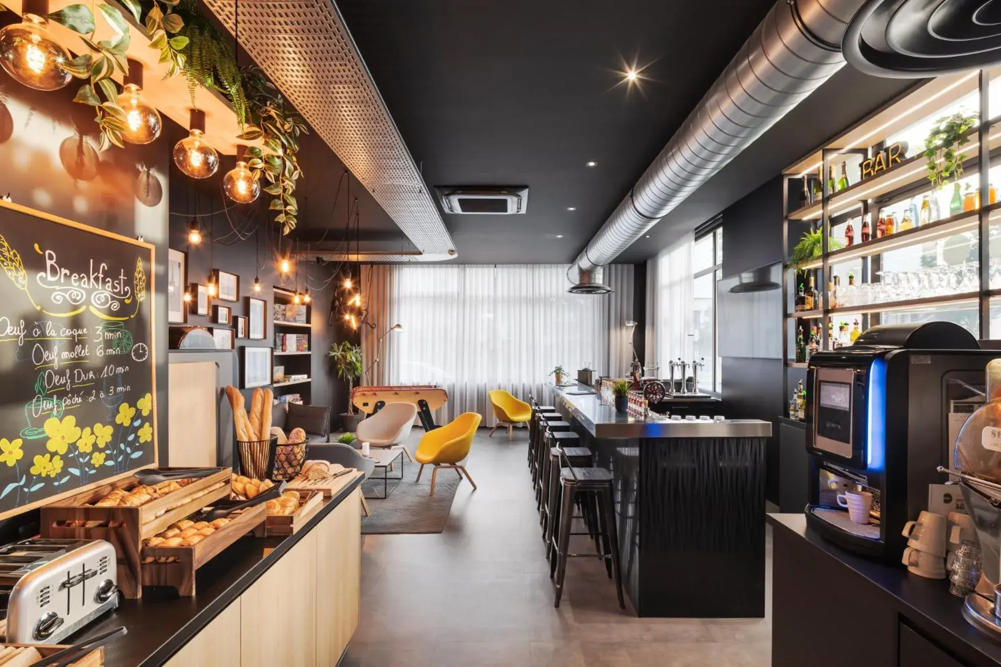 Restaurant/places to eat in Campanile Caen Centre Gare Restaurant/places to eat in Campanile Caen Centre Gare