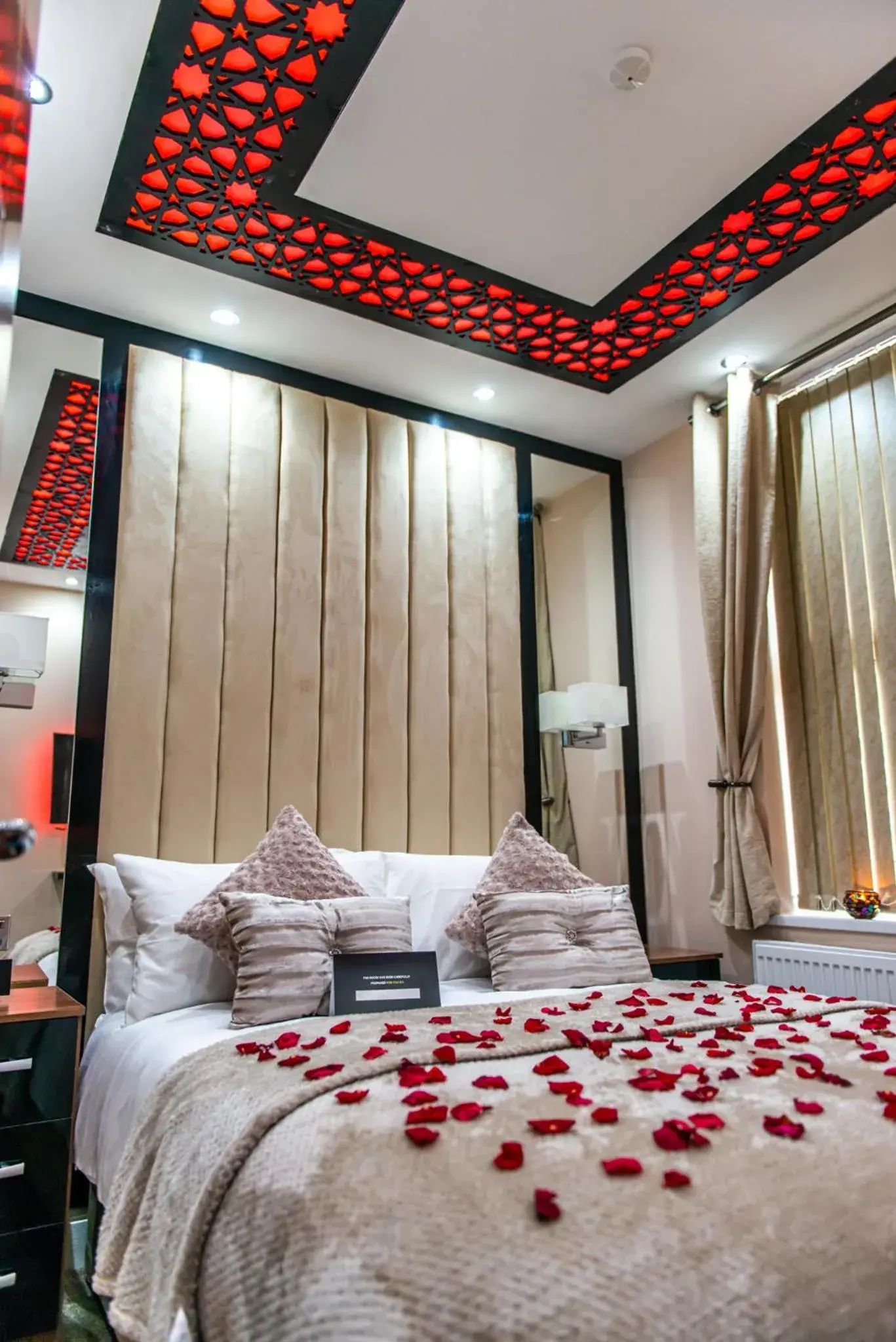 Other, Bed in Aphrodite Suites