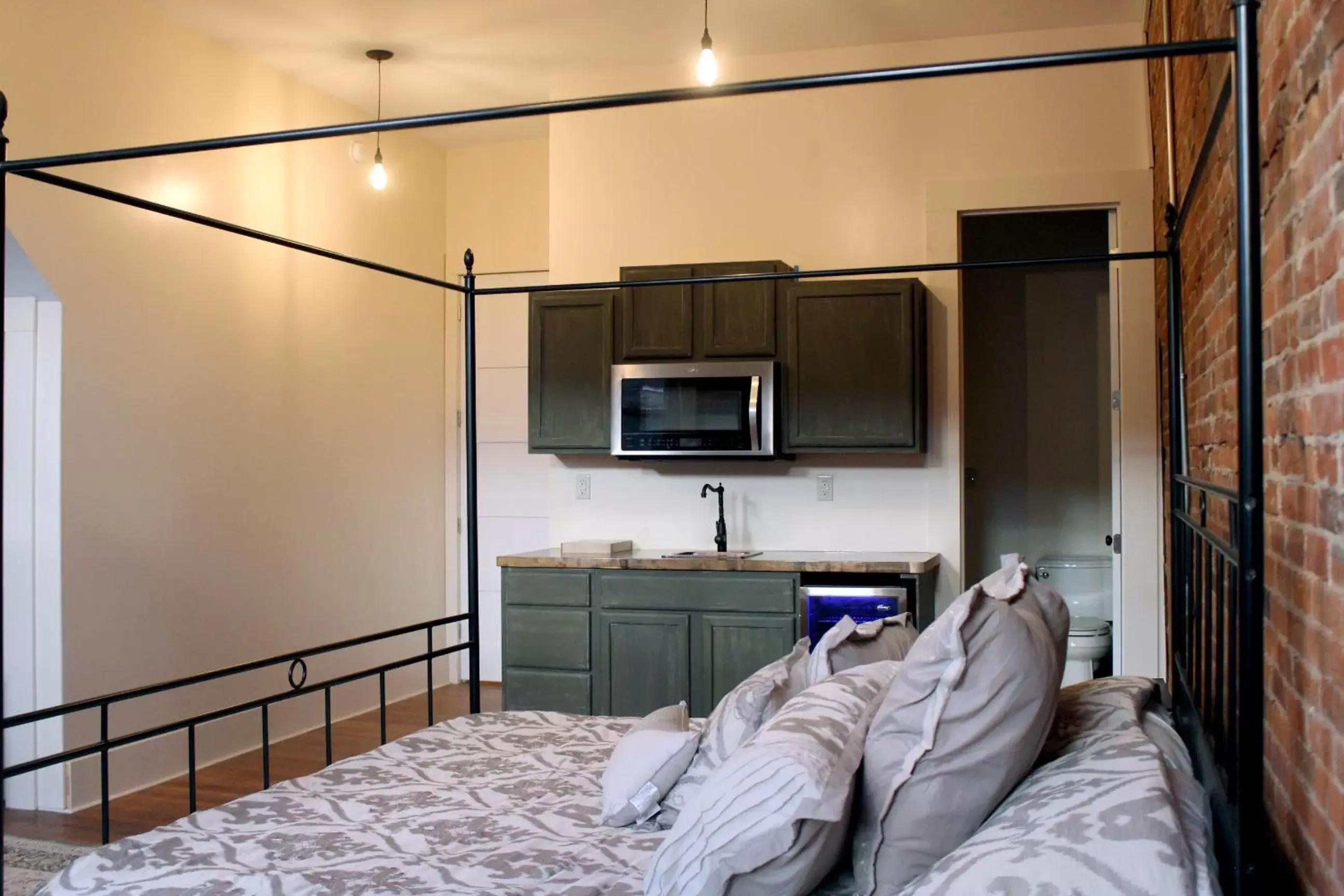 Bed in Eighteen-Ninety Sleepover Bed in Eighteen-Ninety Sleepover