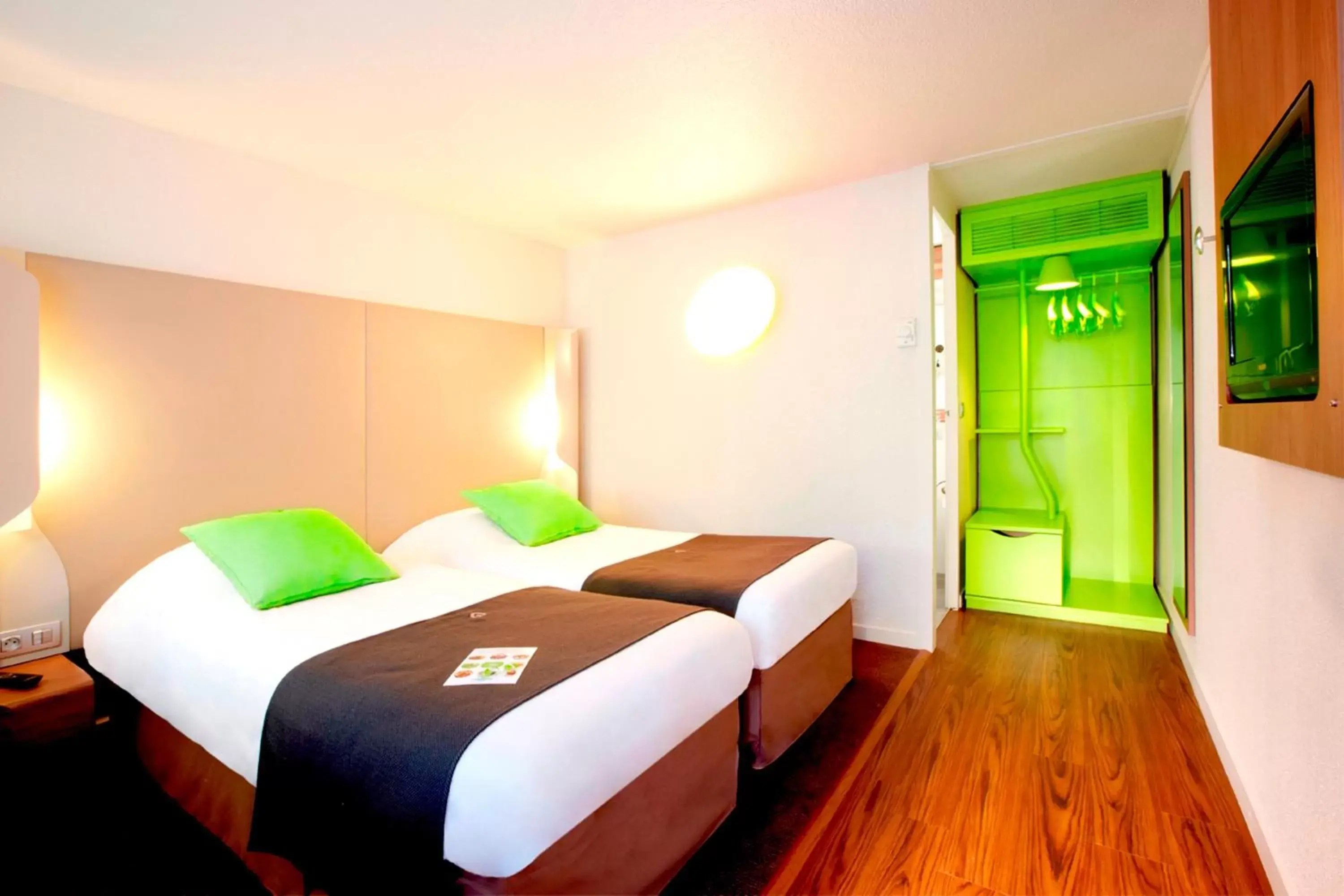 Triple Room - 3 Single Bed in Campanile Annemasse Gare– Genève