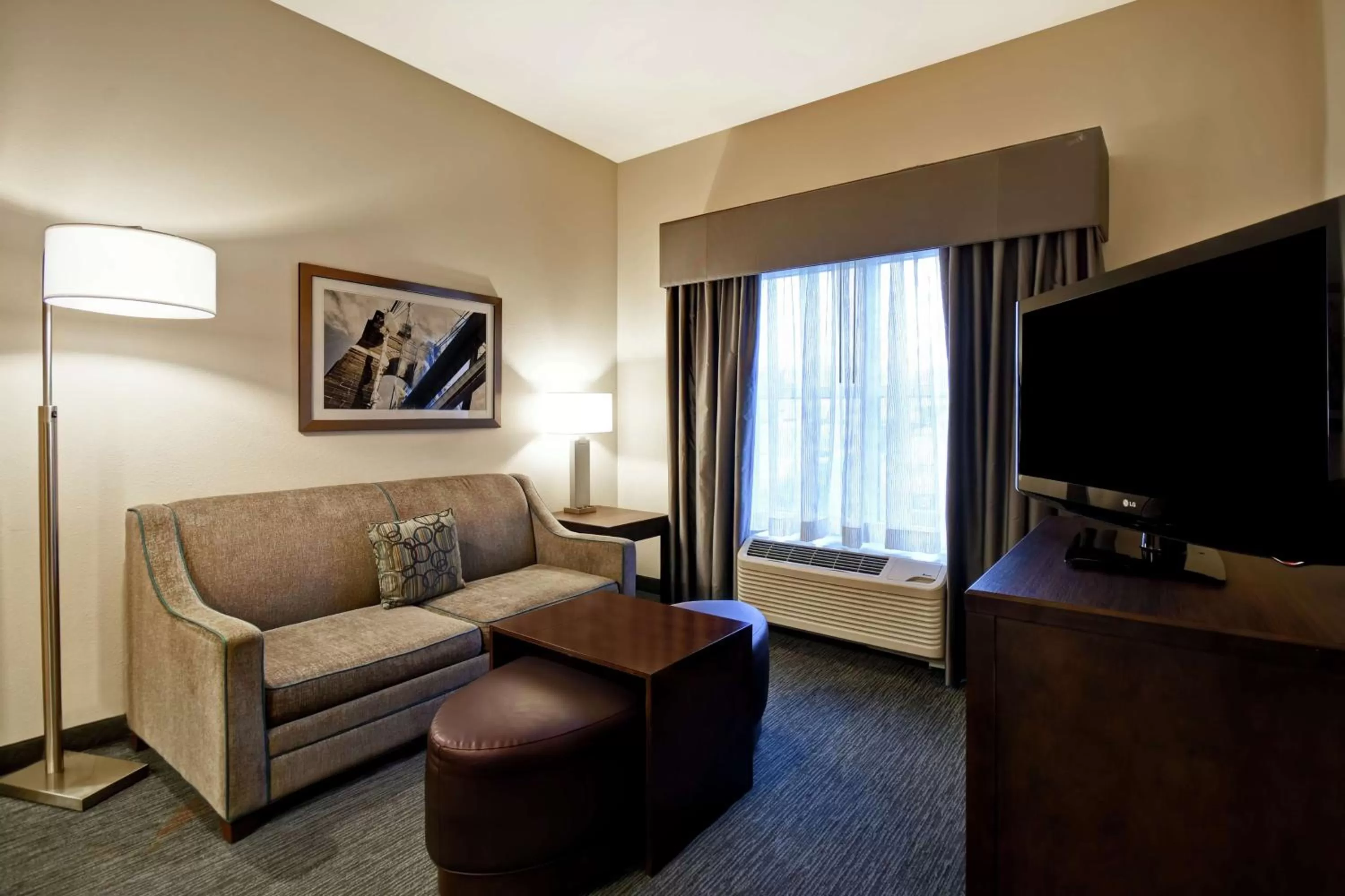 Bedroom in Homewood Suites by Hilton Cincinnati-Milford