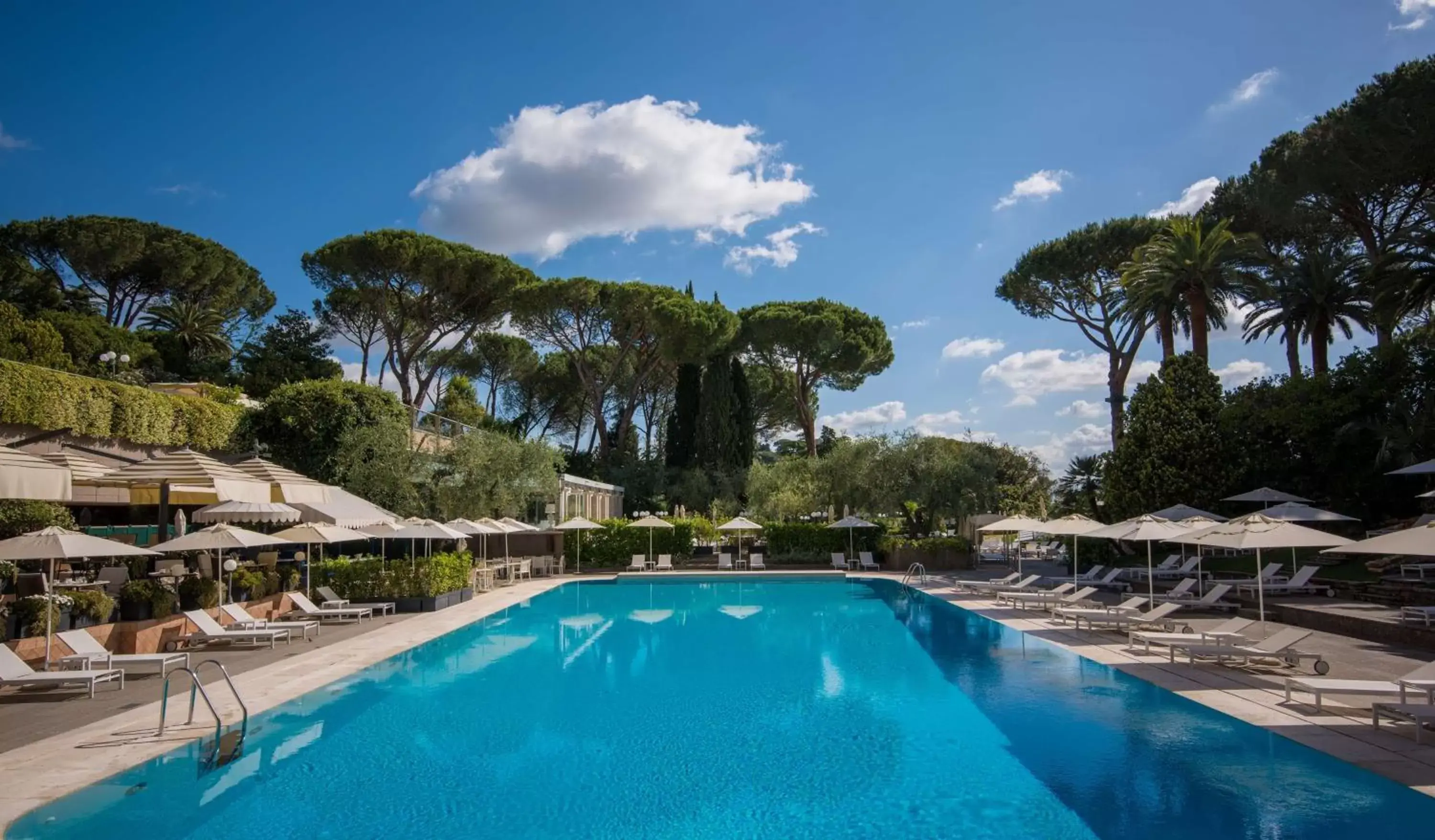 Swimming Pool in Rome Cavalieri, A Waldorf Astoria Hotel