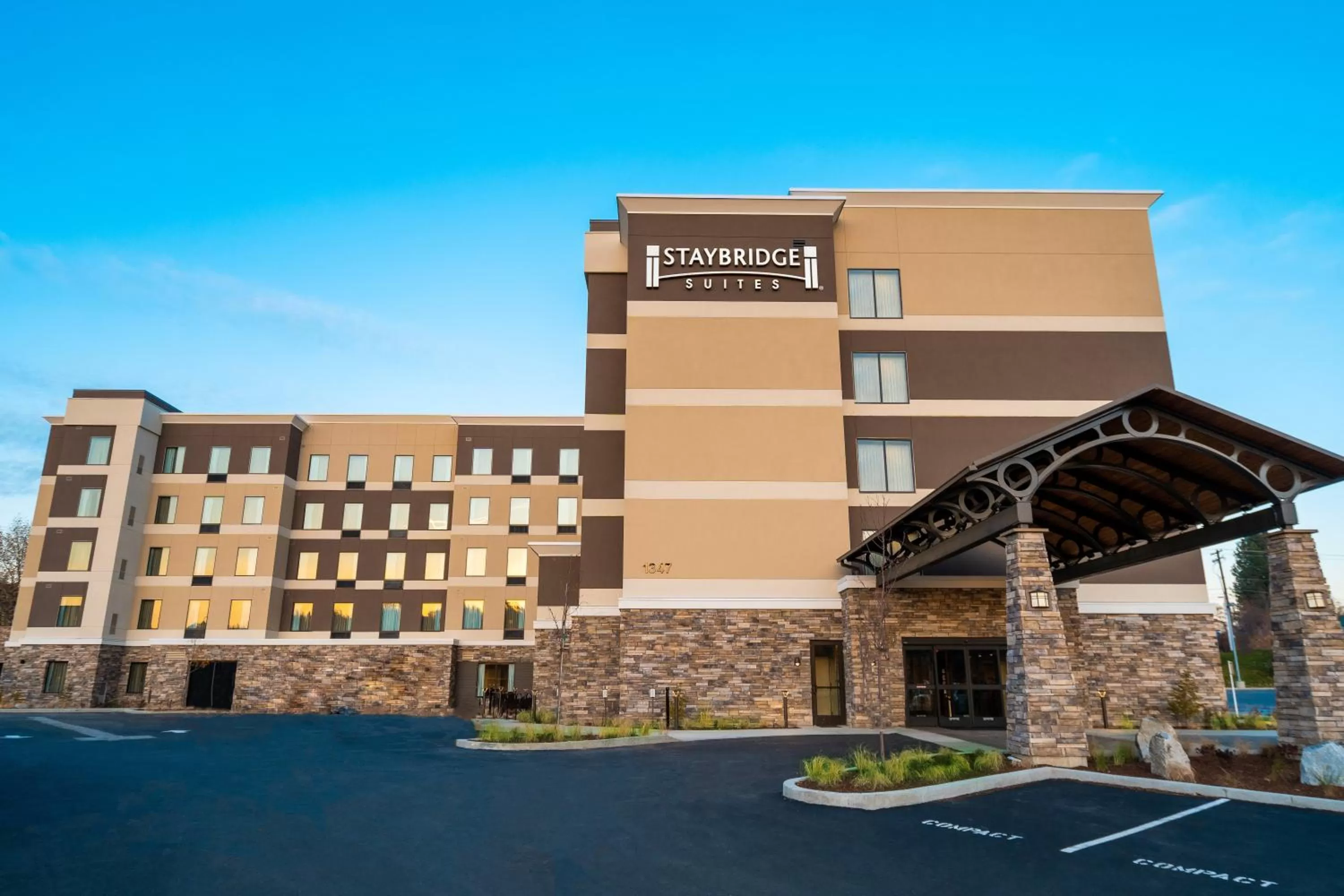 Property building in Staybridge Suites Coeur d'Alene by IHG