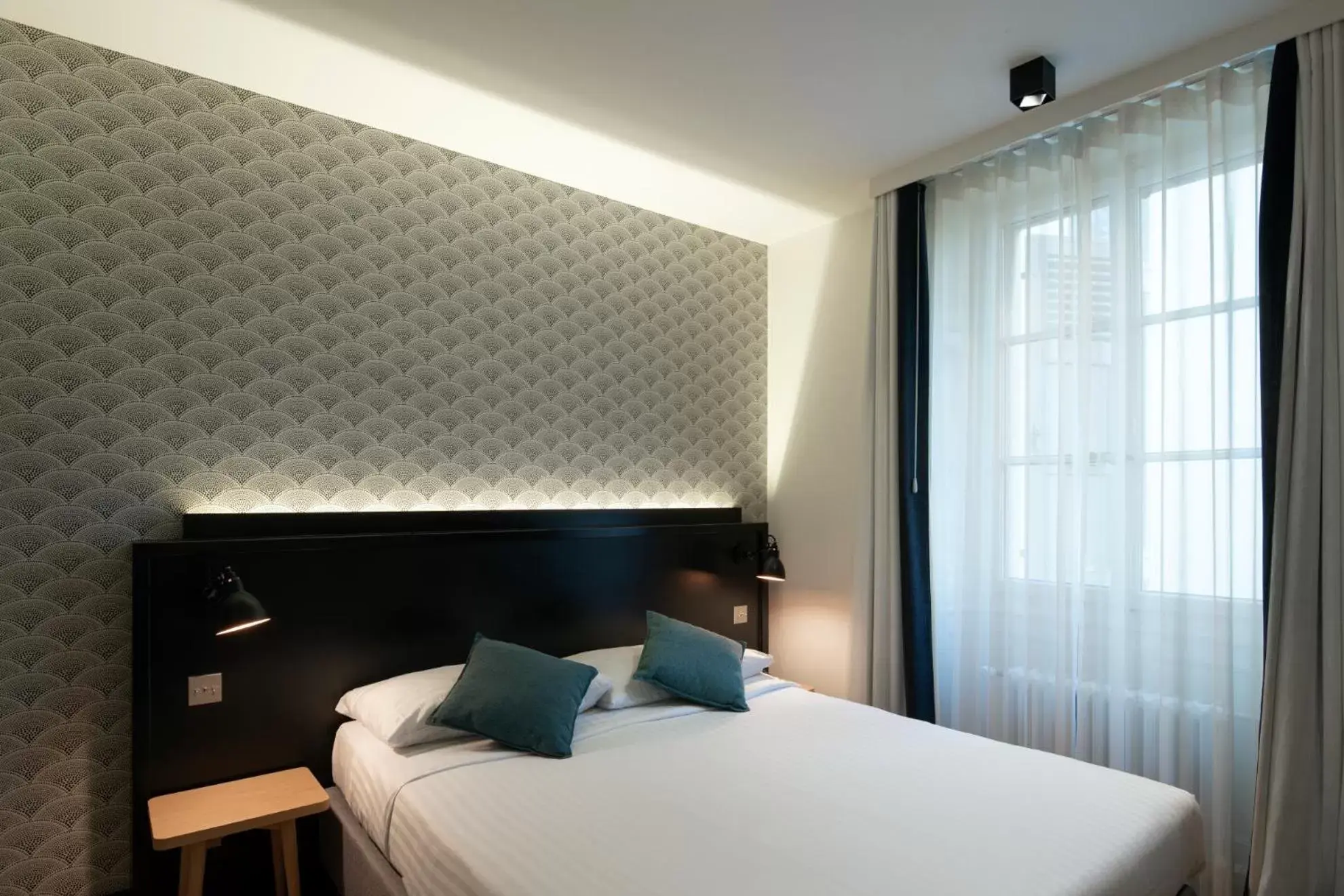 Bed in Hôtel Pax