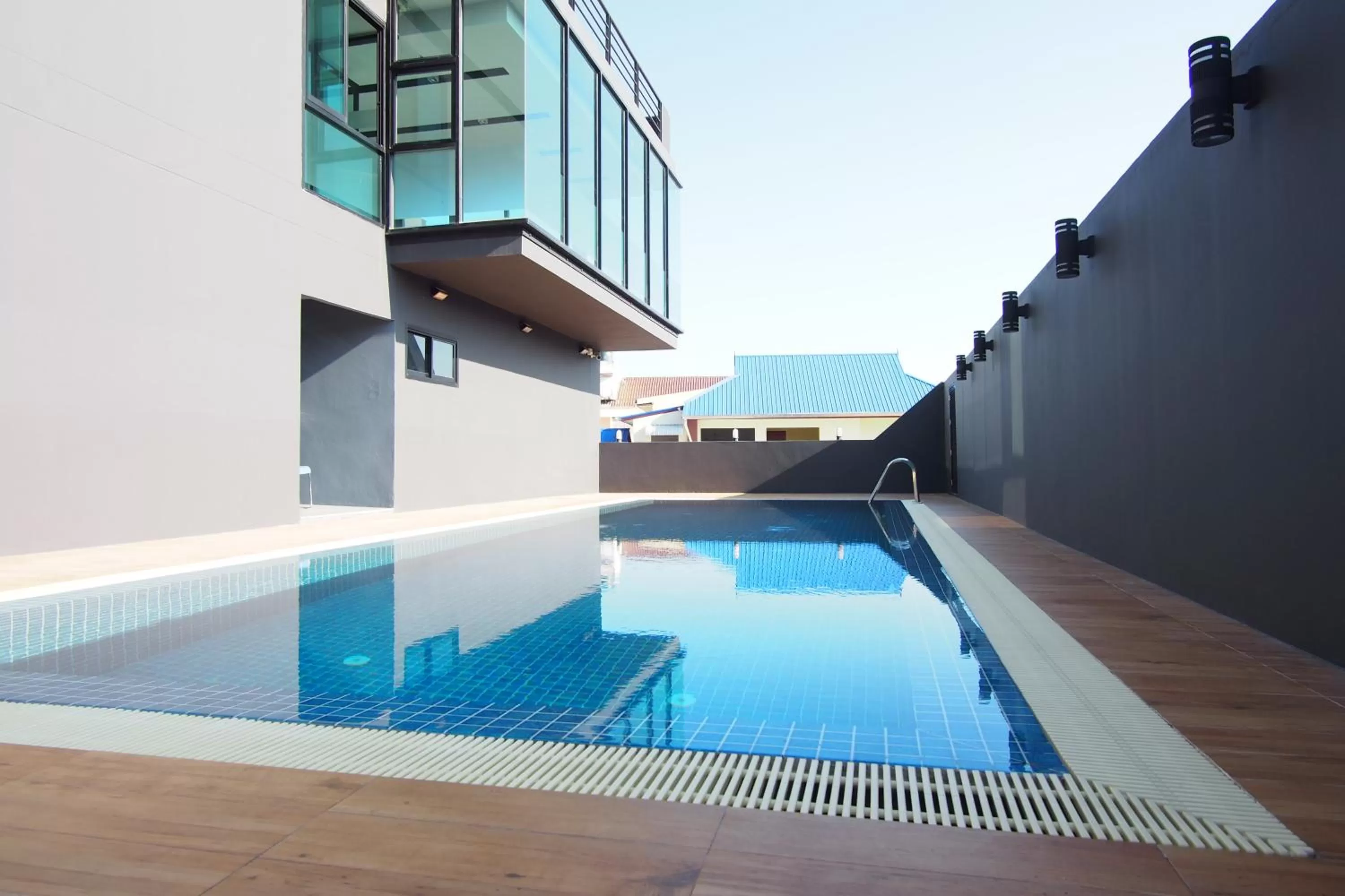 Swimming pool in Le Naview @Prasingh