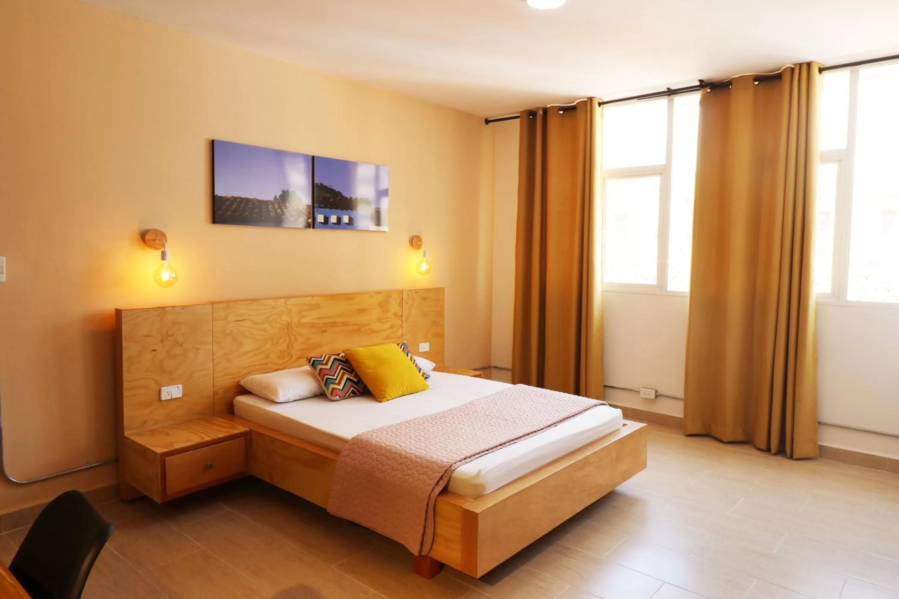 Bed in 554 Apartments