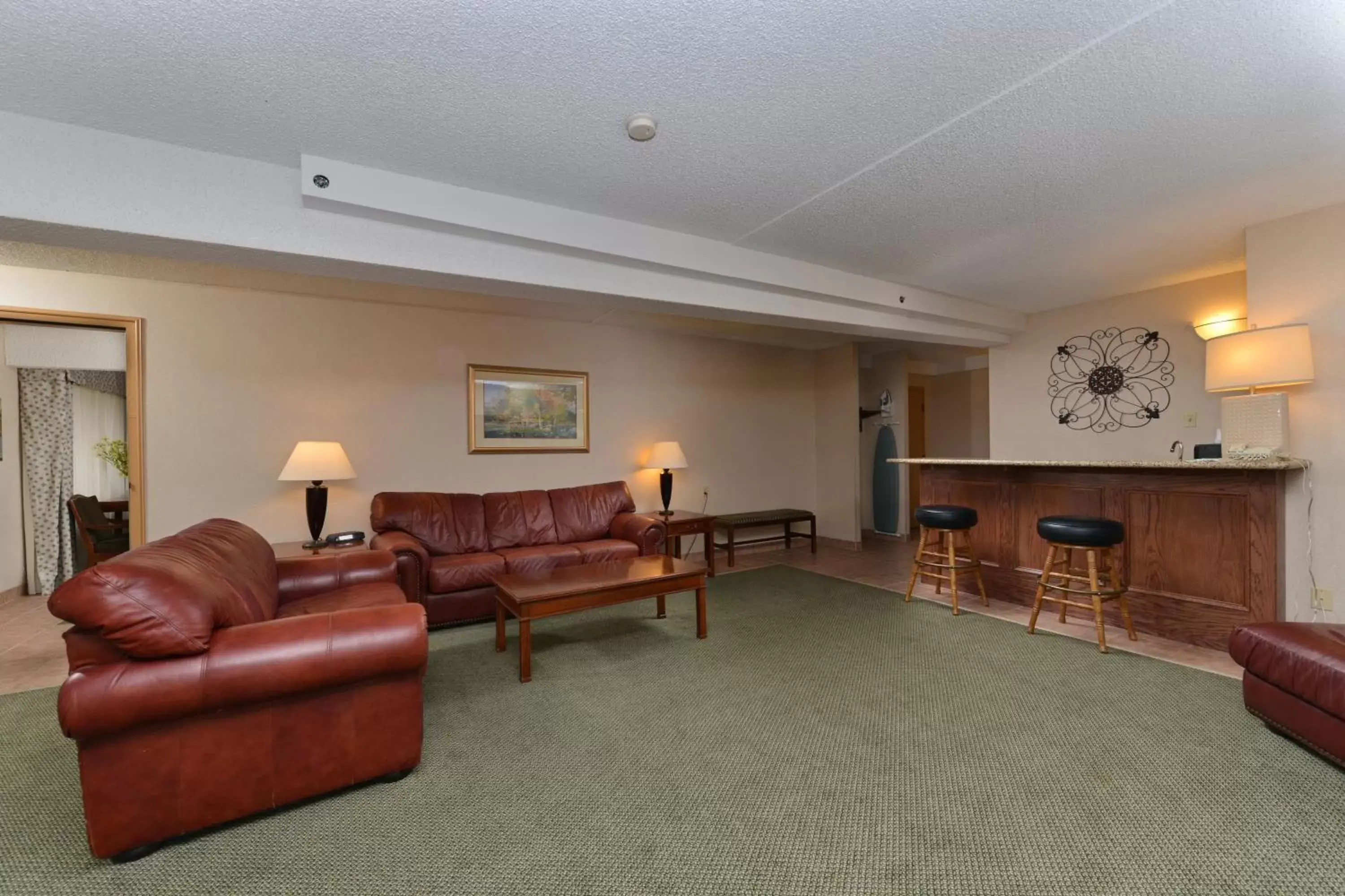 Photo of the whole room, Seating Area in Holiday Inn Great Falls-Convention Center, an IHG Hotel