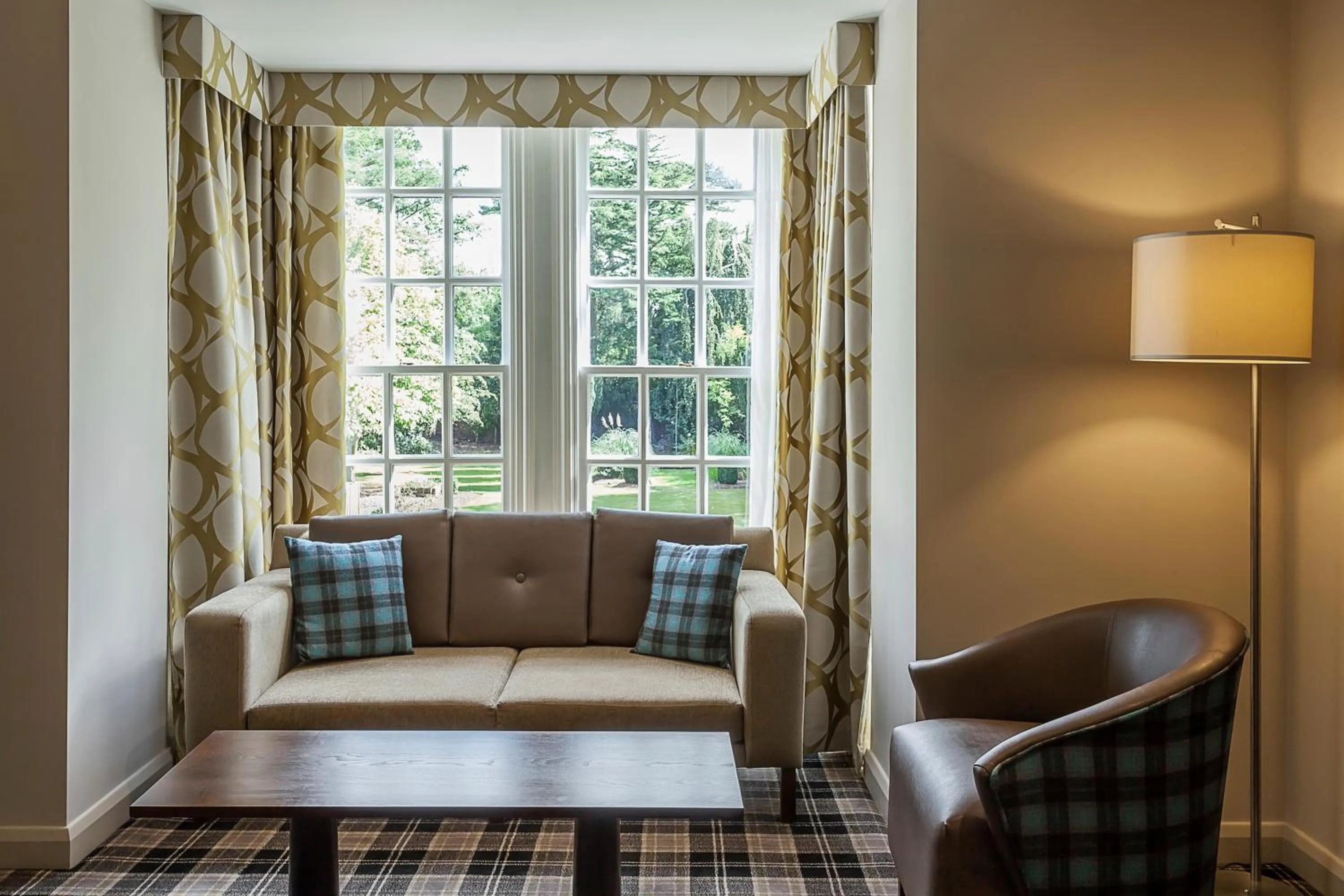 Seating area in Best Western Plus Pinewood Manchester Airport-Wilmslow Hotel