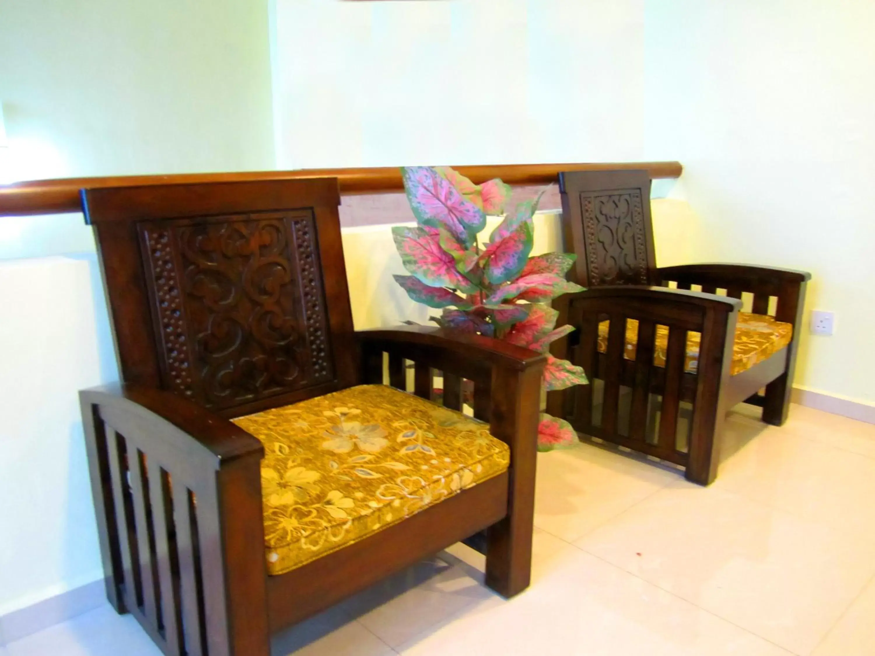 Lobby or reception, Seating Area in Sun Inns Hotel Pasir Penambang (KS Botanic)