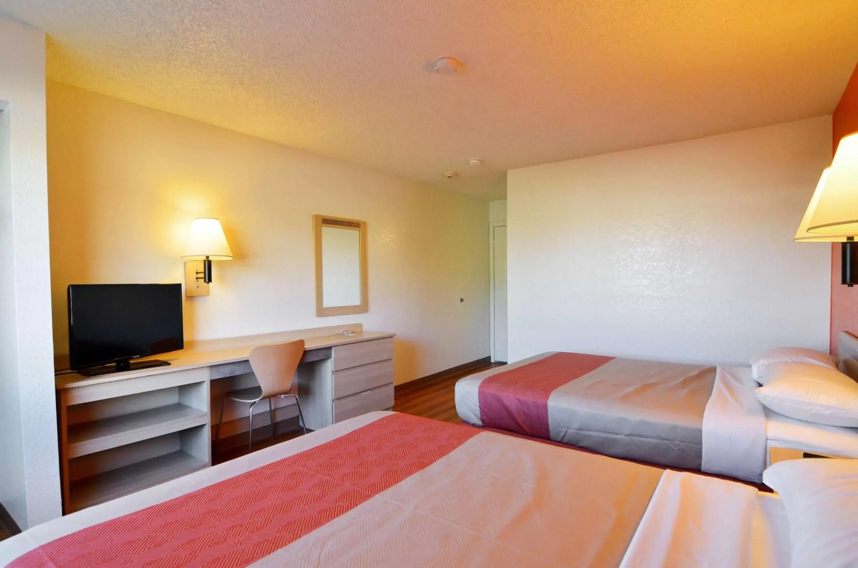 TV and multimedia, Room Photo in Motel 6-North Palm Springs, CA - North