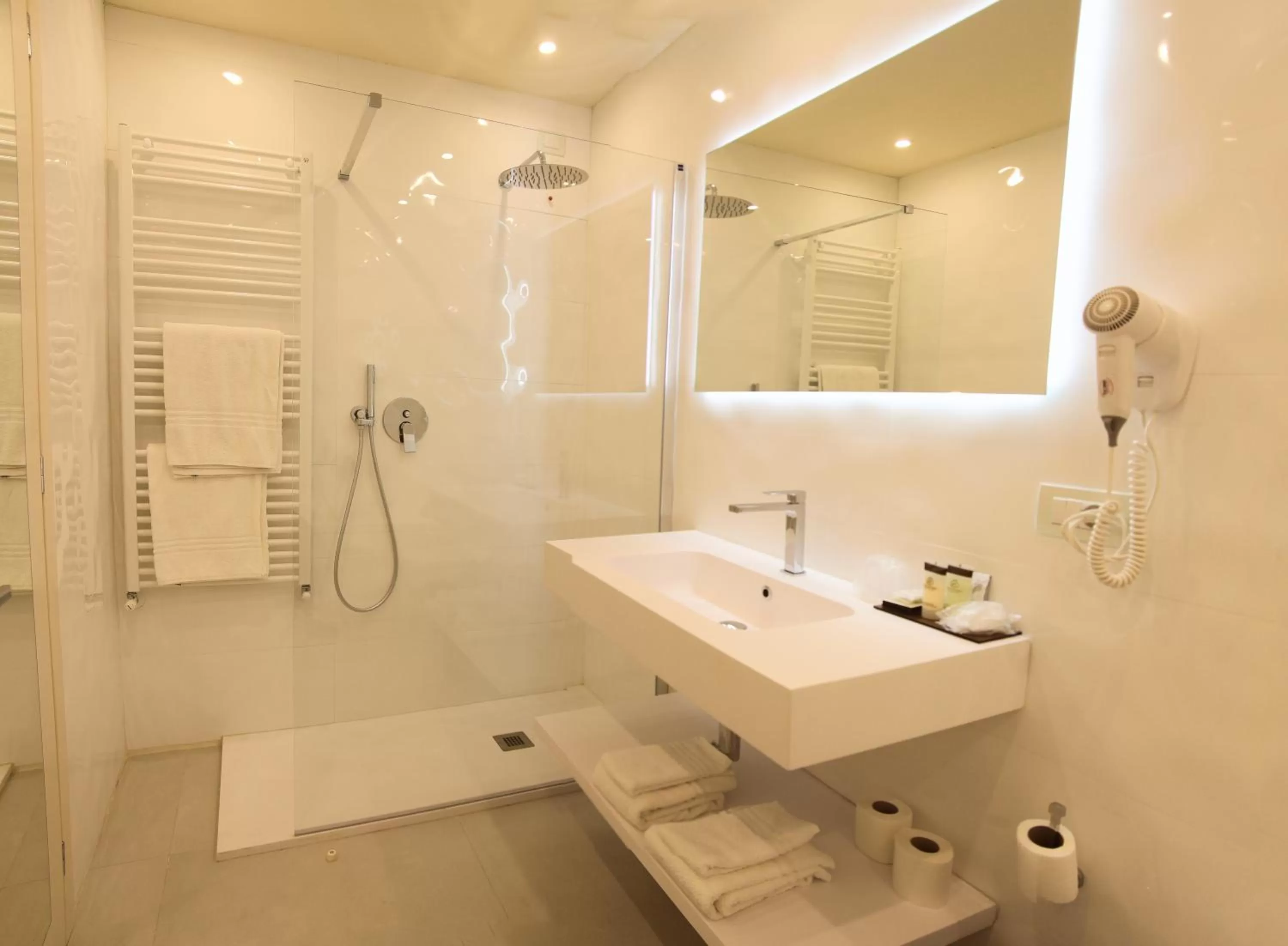 Bathroom in Hotel Columbia Wellness & Spa