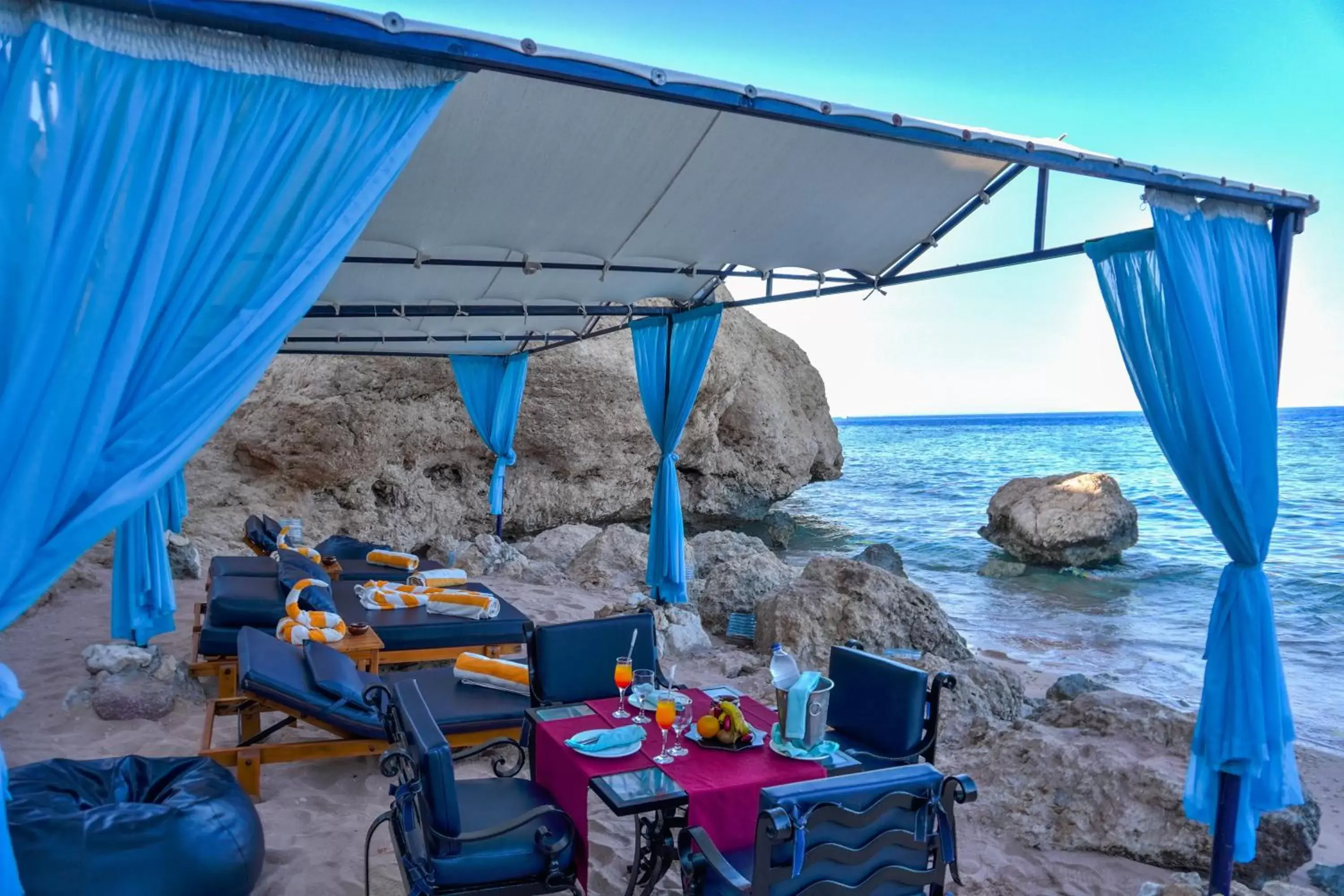 Natural landscape, Restaurant/Places to Eat in Safir Sharm Waterfalls Resort