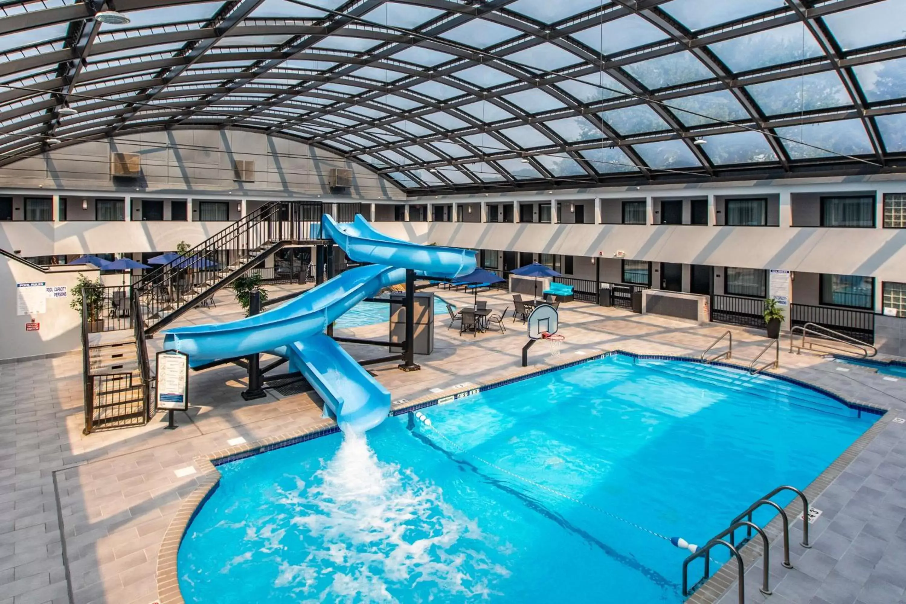 Activities, Swimming Pool in Best Western Rochester Hotel Mayo Clinic Area/ St. Mary's