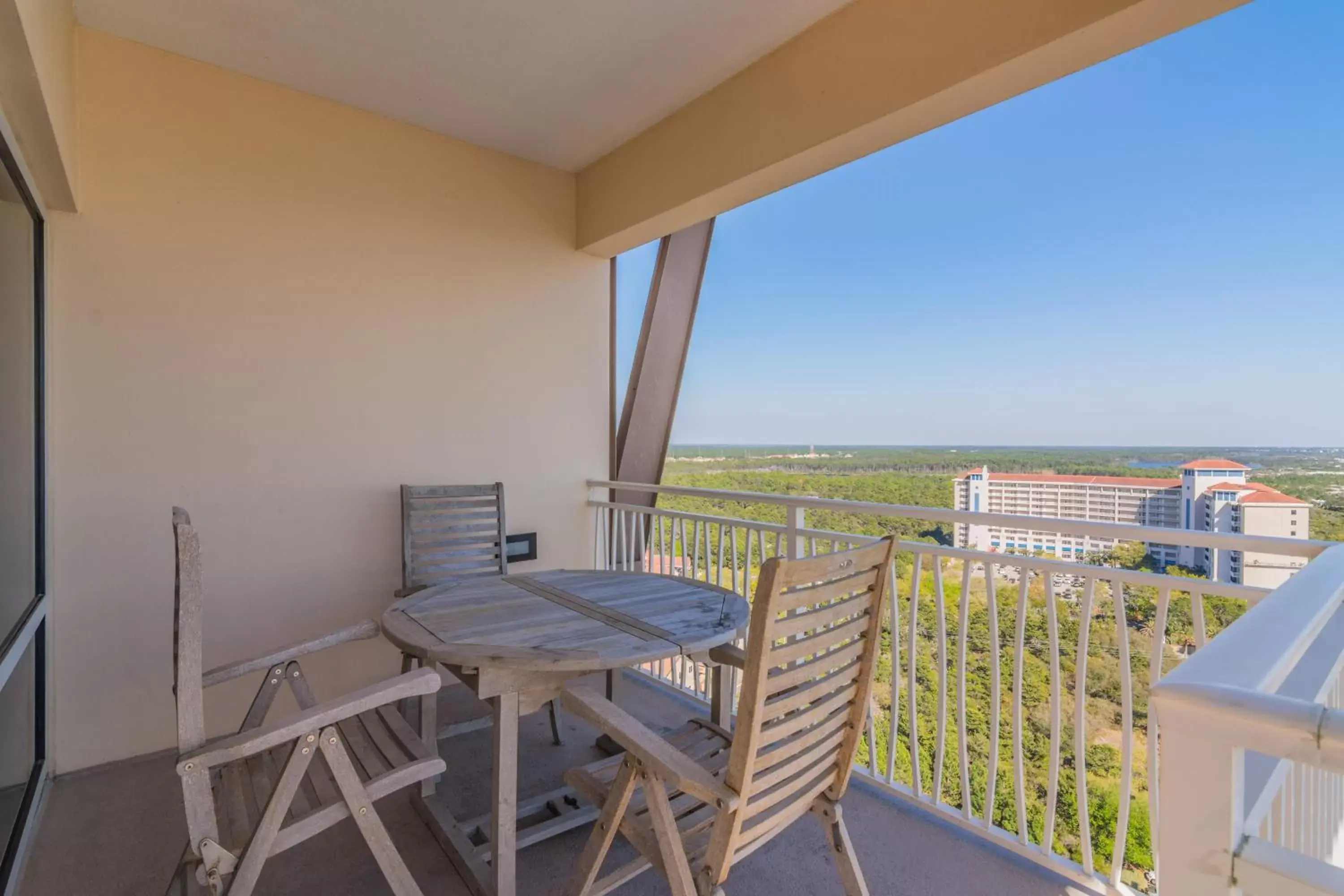 Luau Two-Bedroom Apartment in Sandestin Golf and Beach Resort Luau Two-Bedroom Apartment in Sandestin Golf and Beach Resort