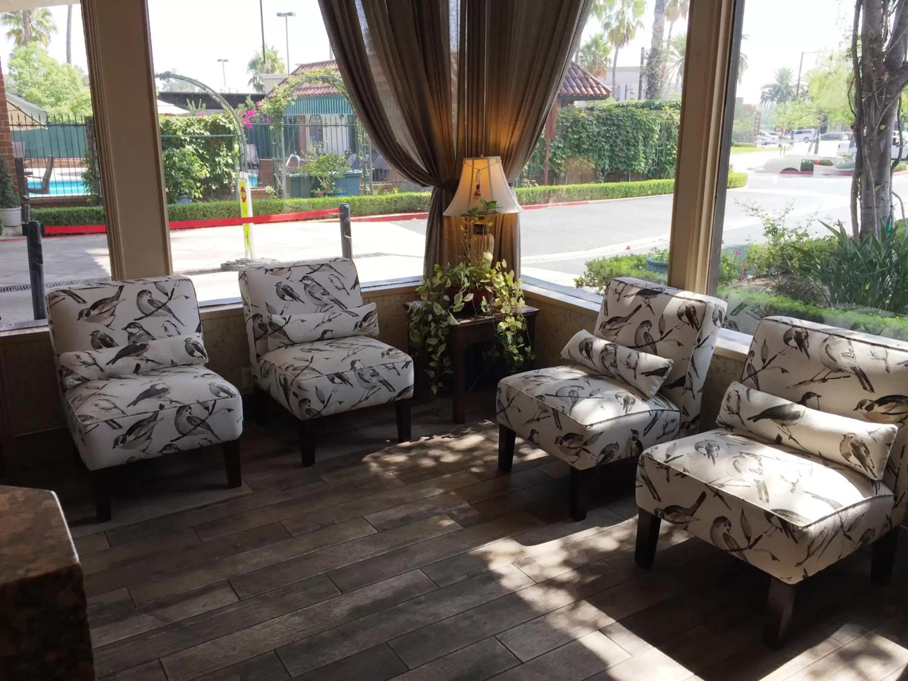 Business facilities, Seating Area in Laguna Hills Lodge-Irvine Spectrum