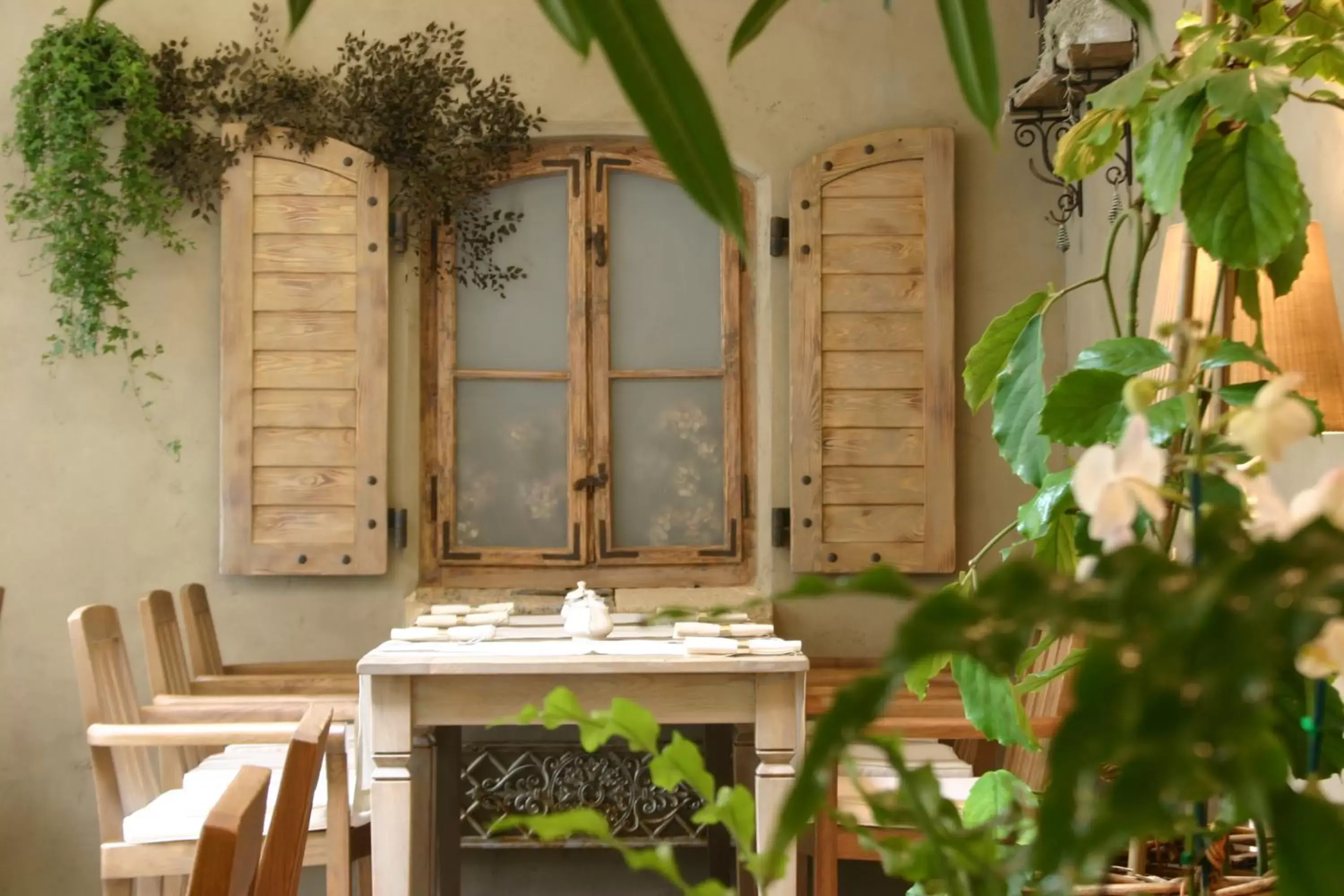 Restaurant/places to eat in Art Hotel Restaurant/places to eat in Art Hotel