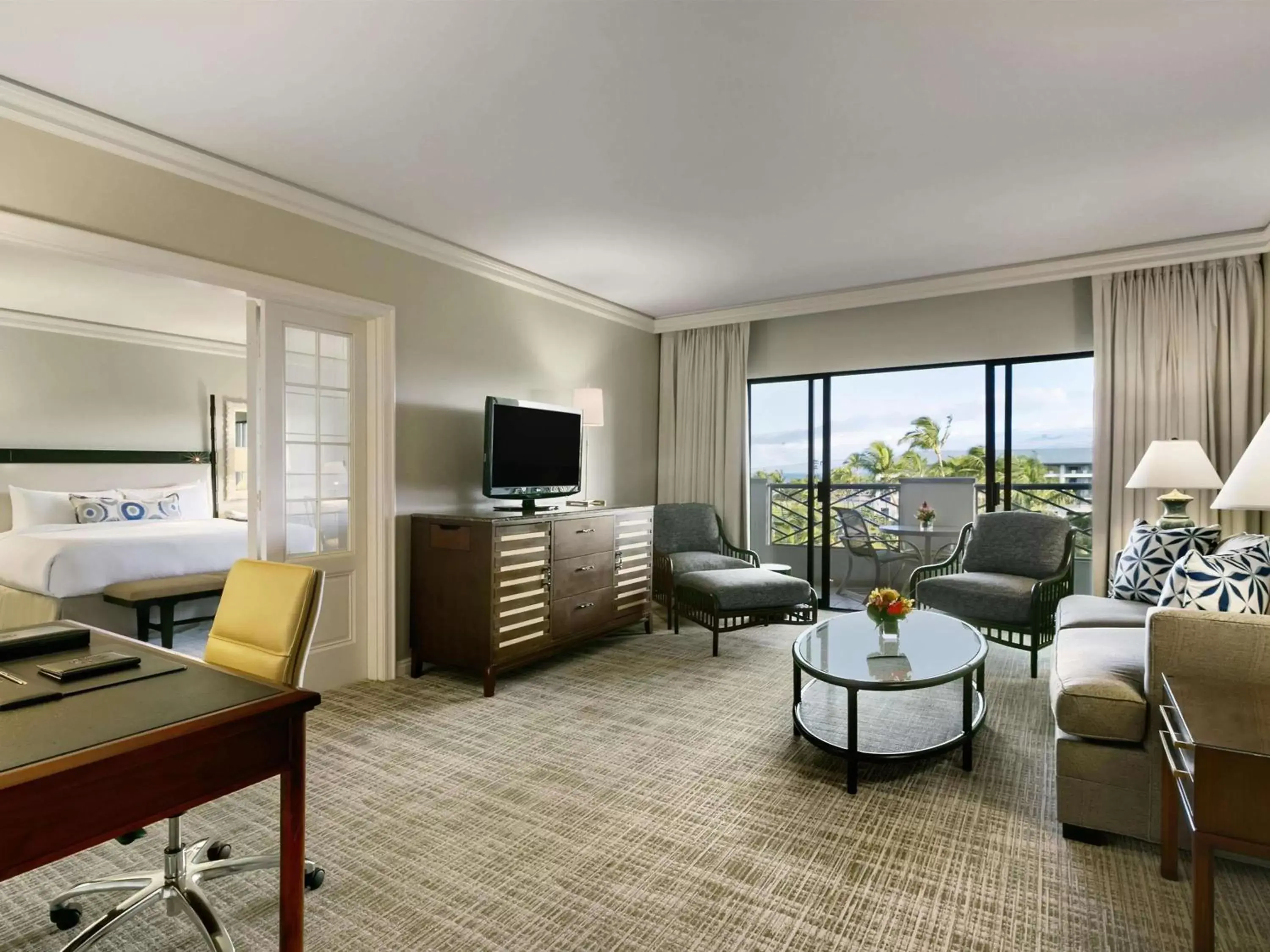 Bedroom, Seating Area in Fairmont Orchid