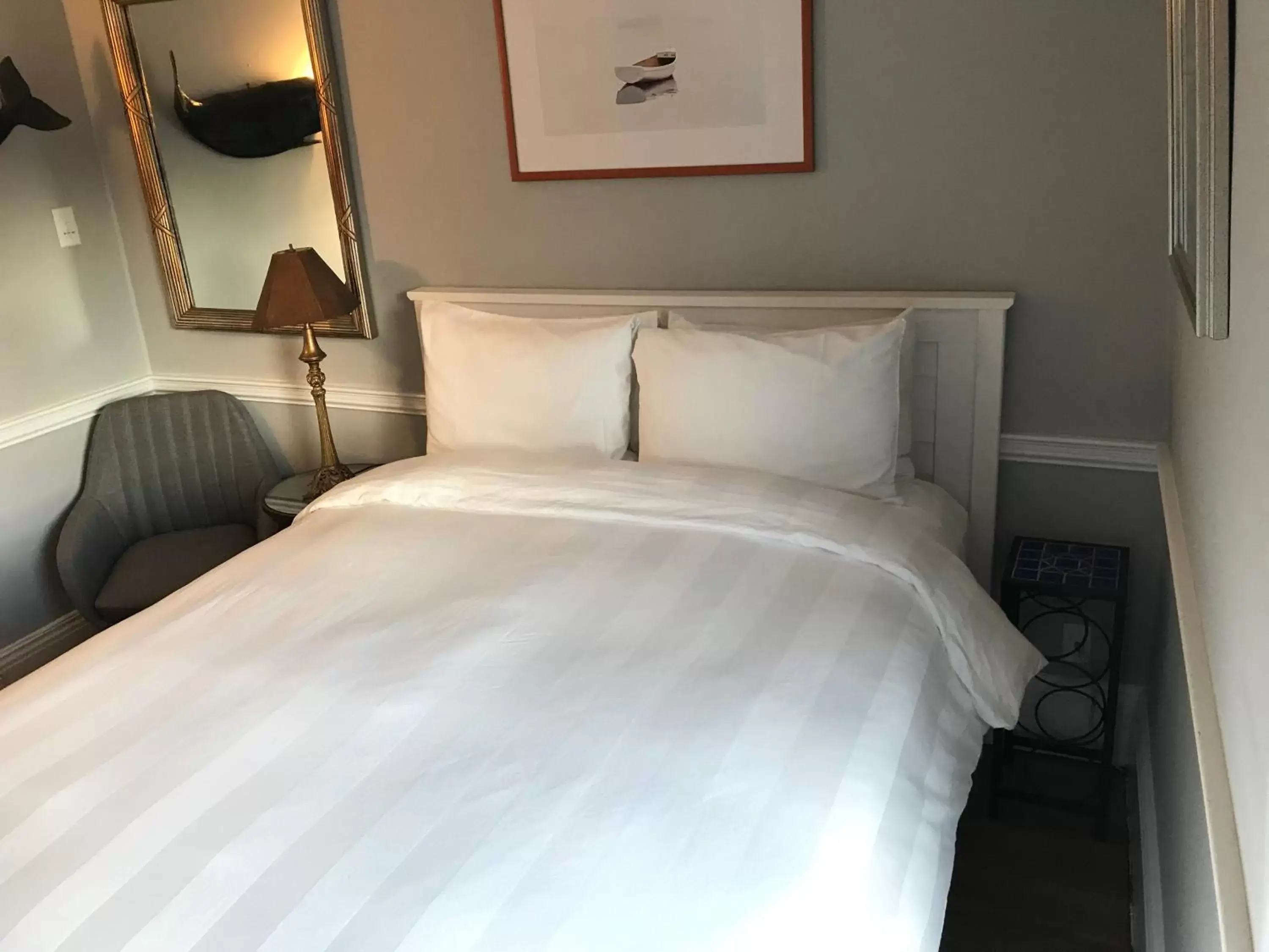 Bedroom, Bed in Prince Albert Guest House, Provincetown