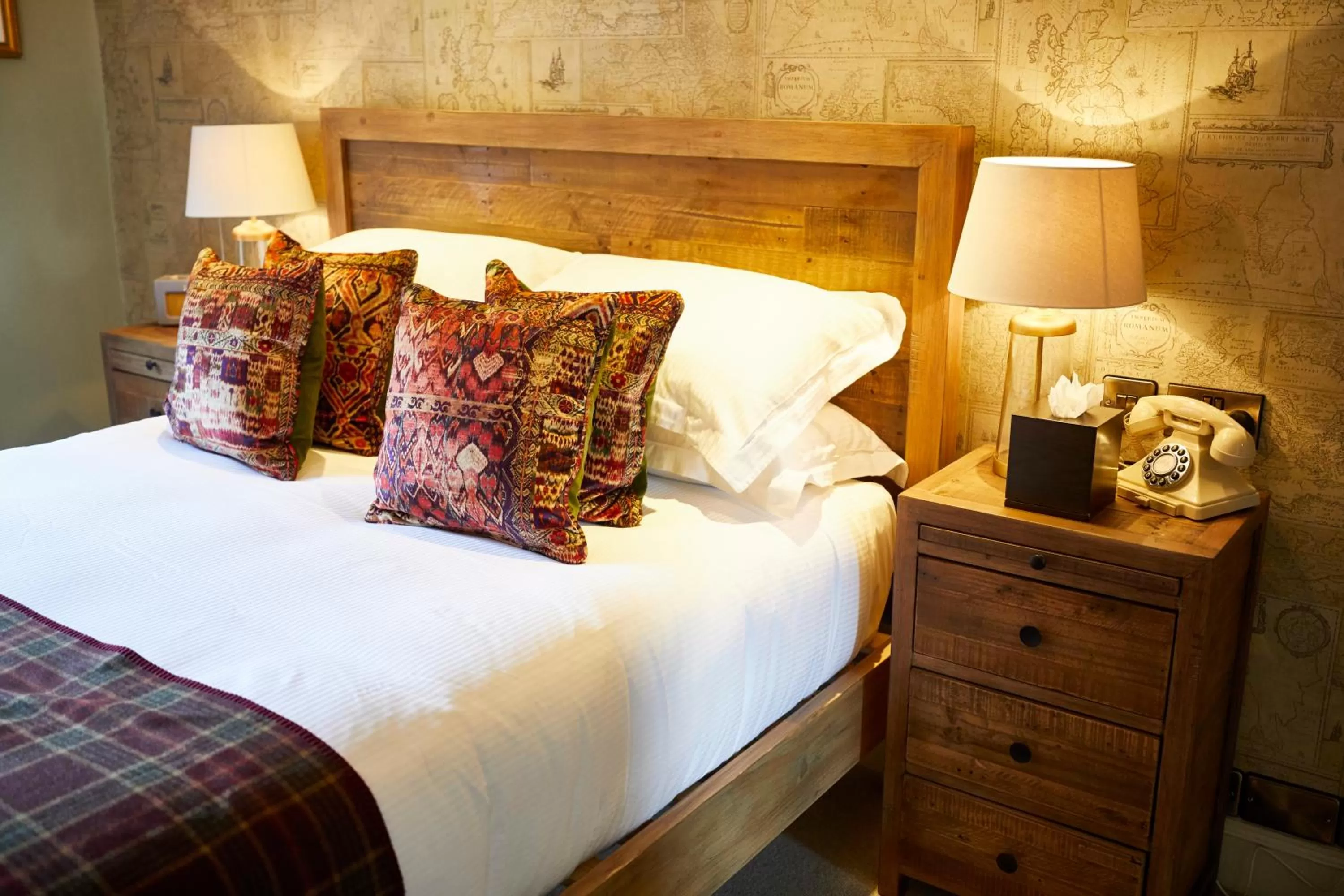 Decorative detail, Bed in Wykeham Arms