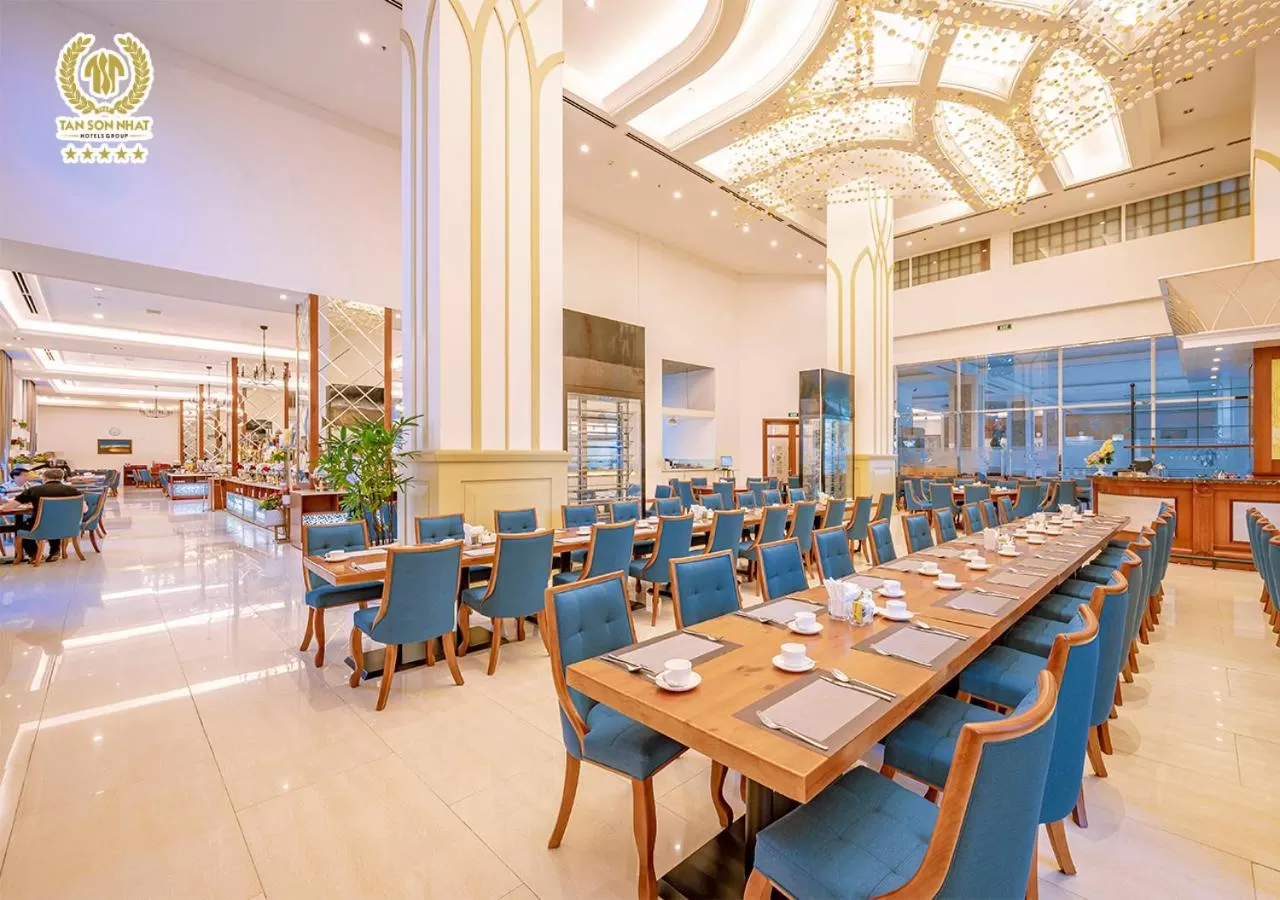 Buffet breakfast in Tan Son Nhat Saigon Hotel