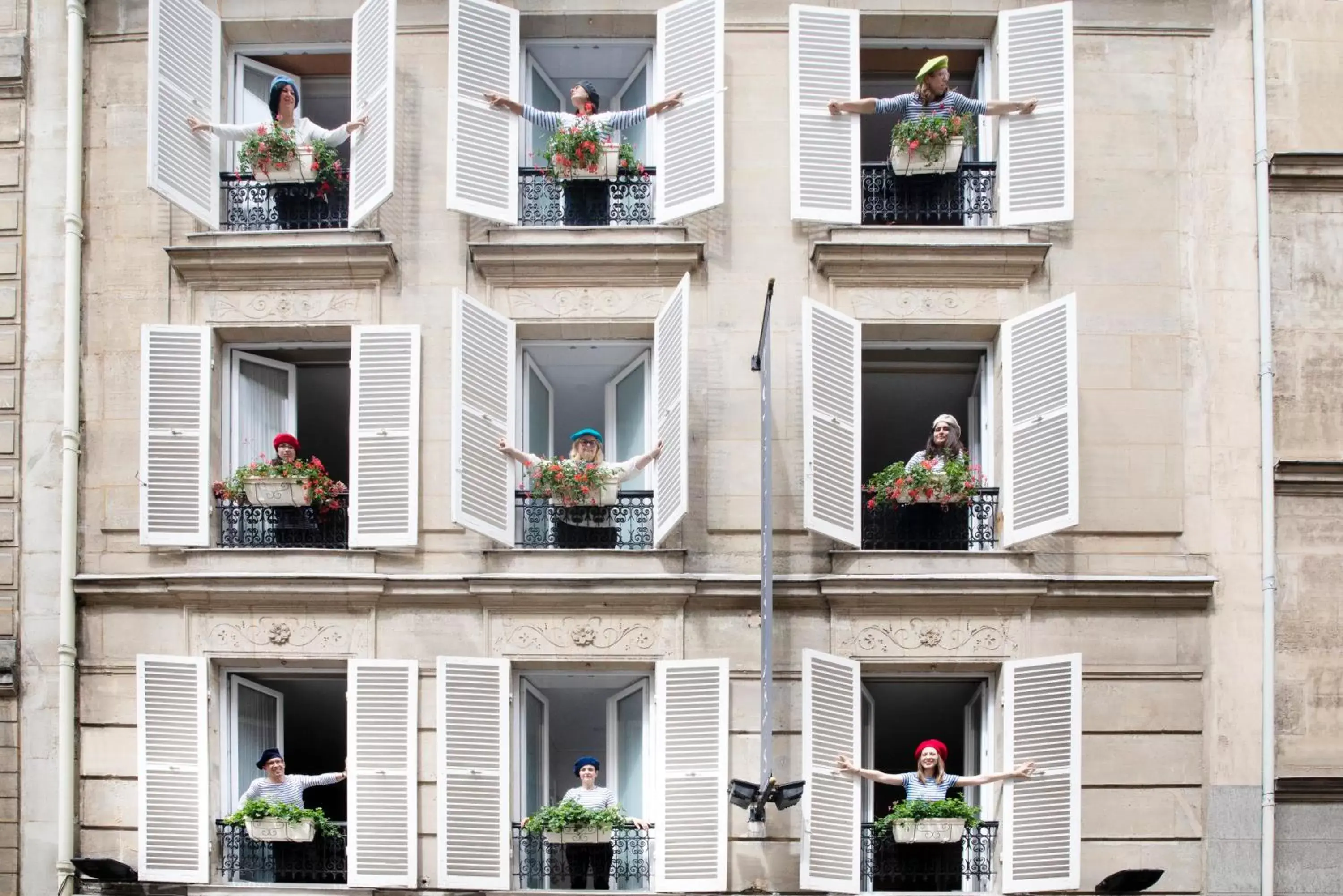 Property building in Hôtel des Arts Montmartre