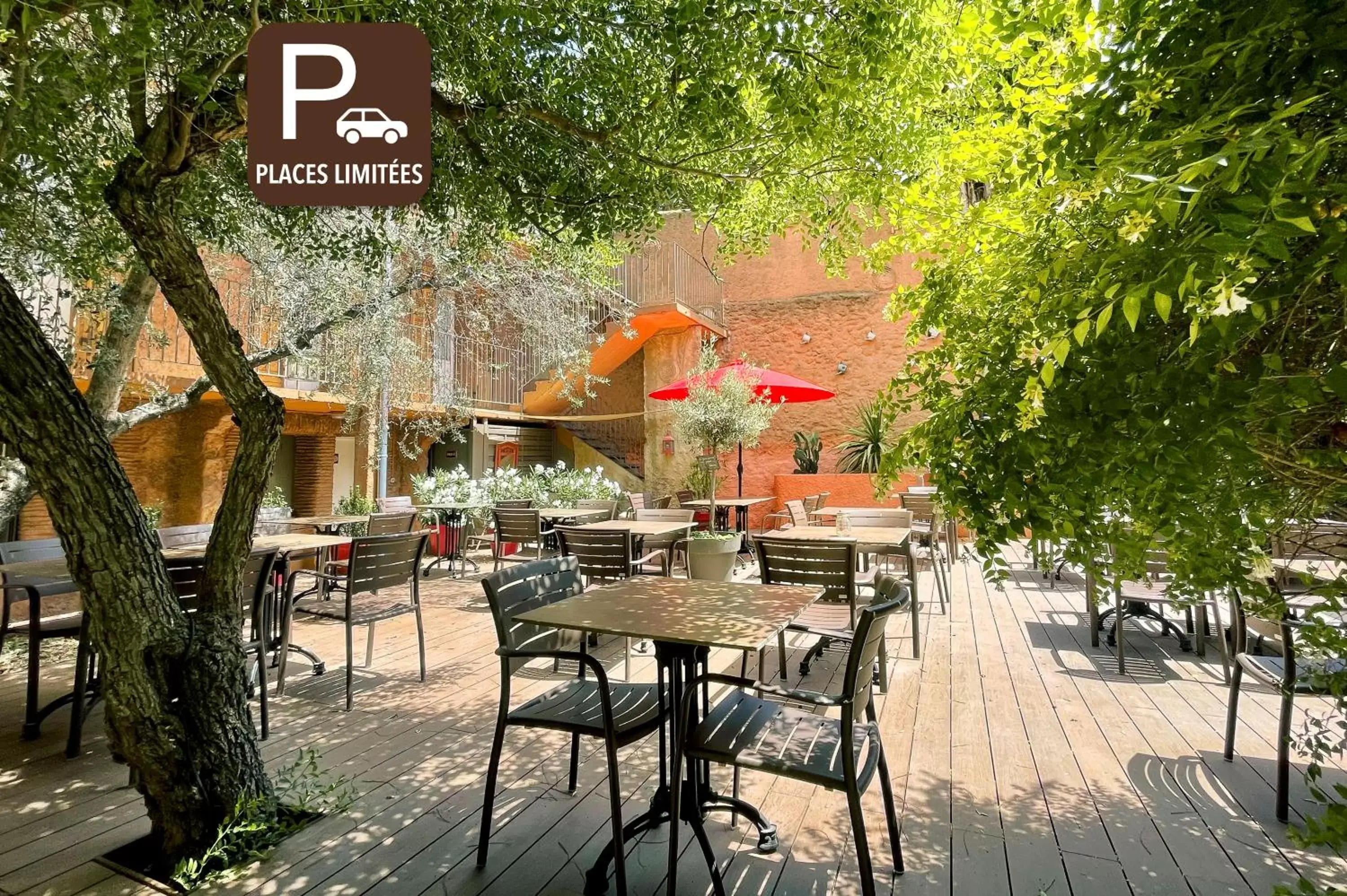 Garden, Restaurant/Places to Eat in Le Magnan