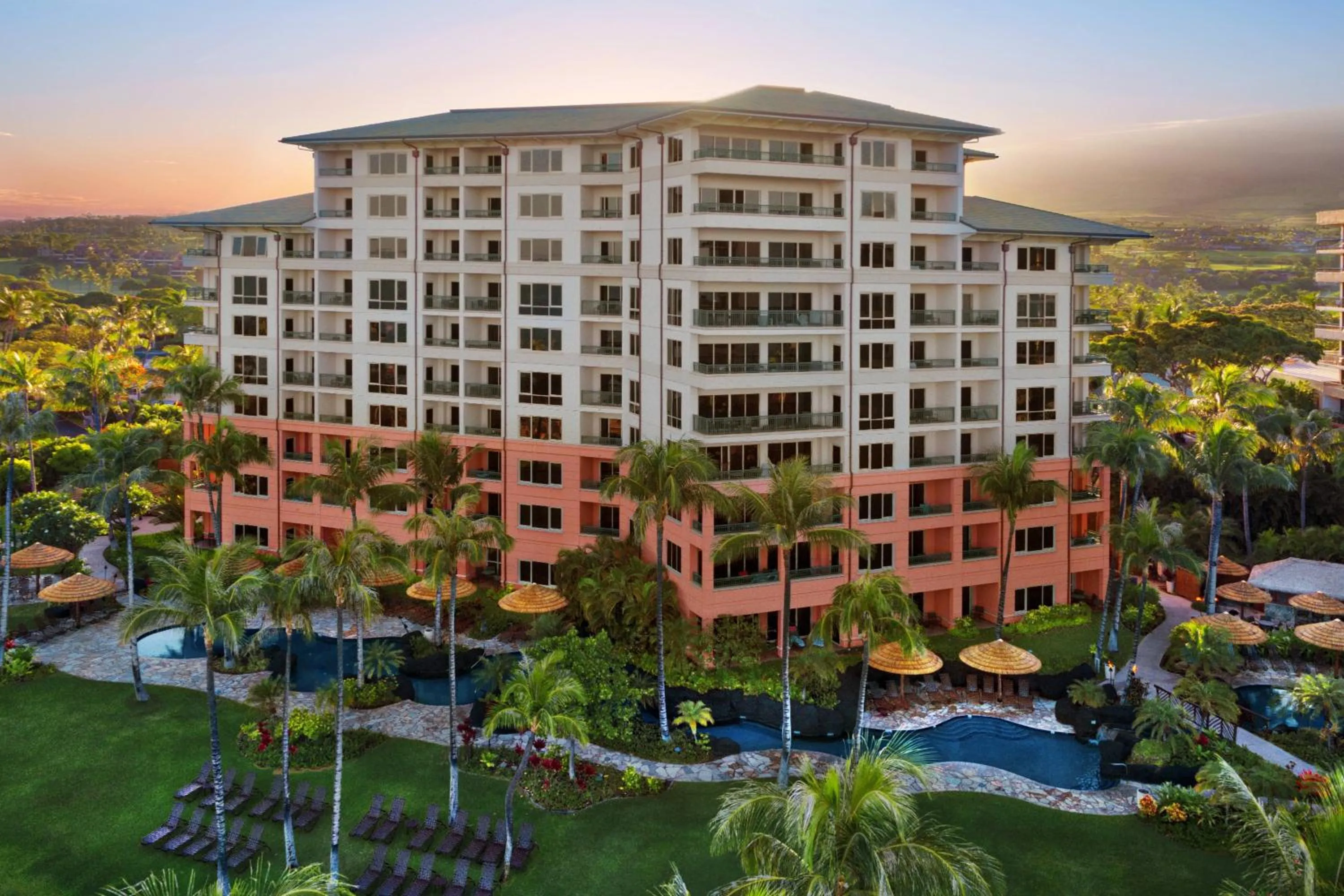 Property building in Marriott's Maui Ocean Club - Lahaina & Napili Towers