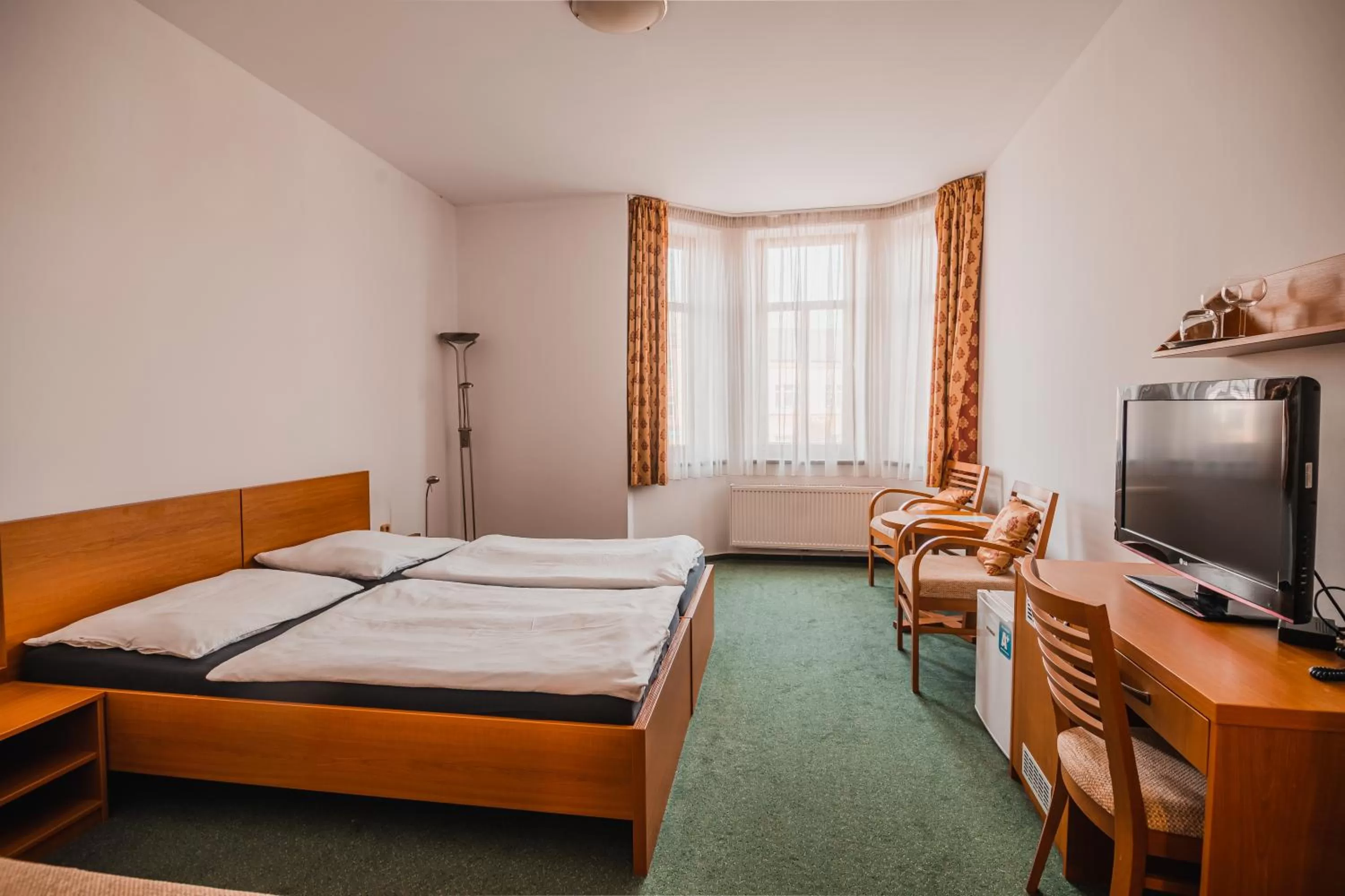 Double or Twin Room with Bathroom in Hotel Krajka****