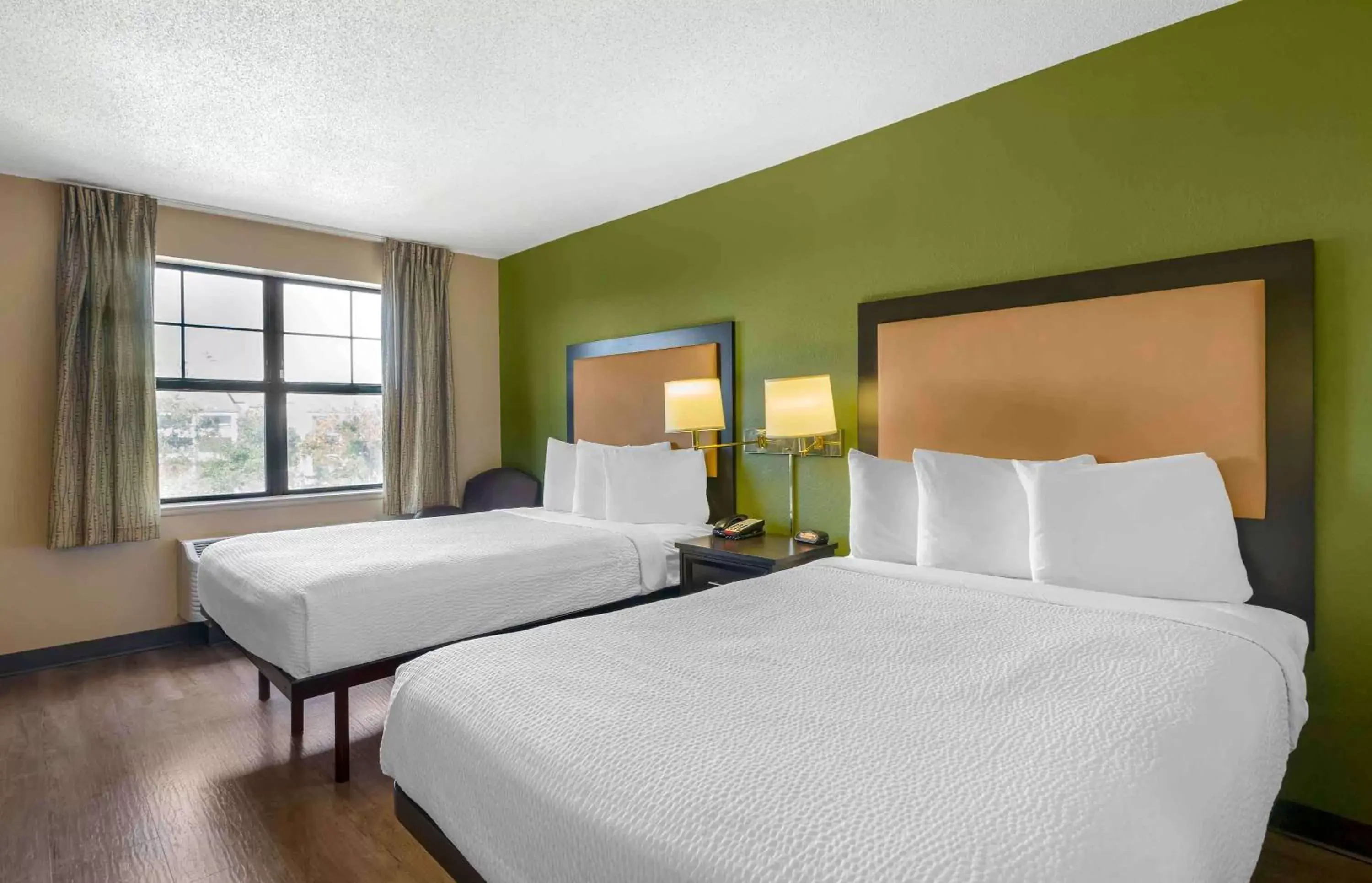 Bedroom, Bed in Extended Stay America Suites - St Petersburg - Clearwater - Executive Dr