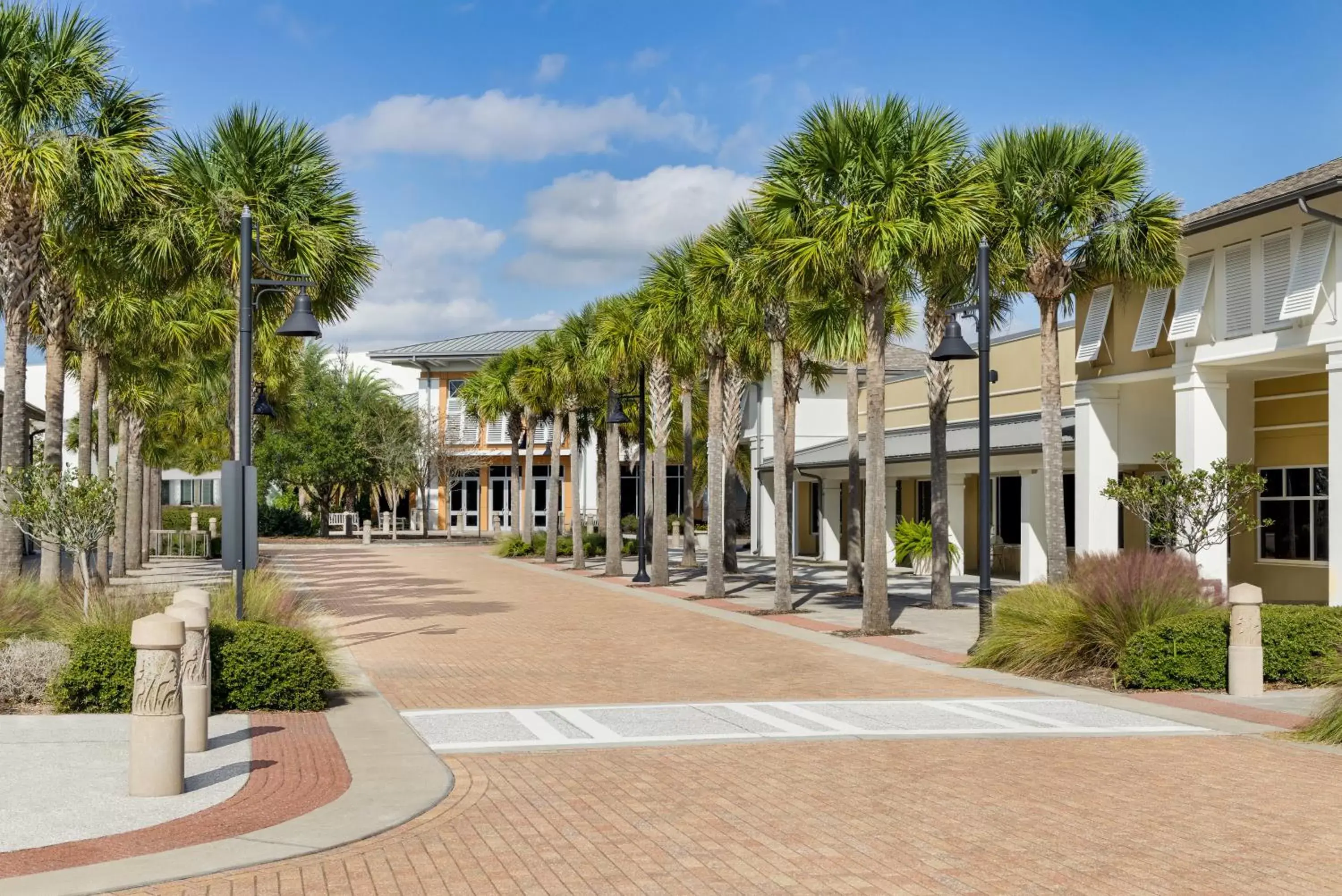 Shopping Area in Holiday Inn Resort Jekyll Island, an IHG Hotel