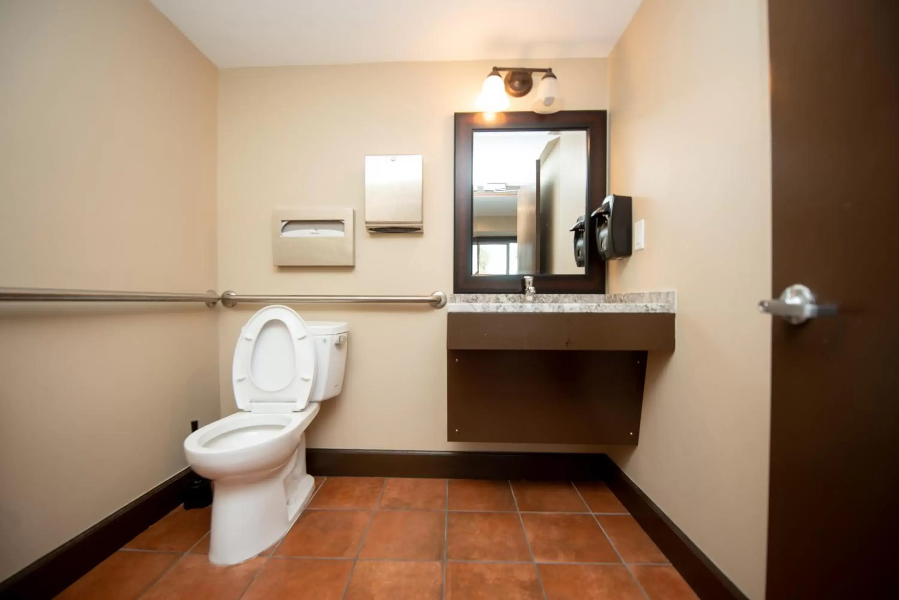 Bathroom in Casa Bella Inn- Huntington Park