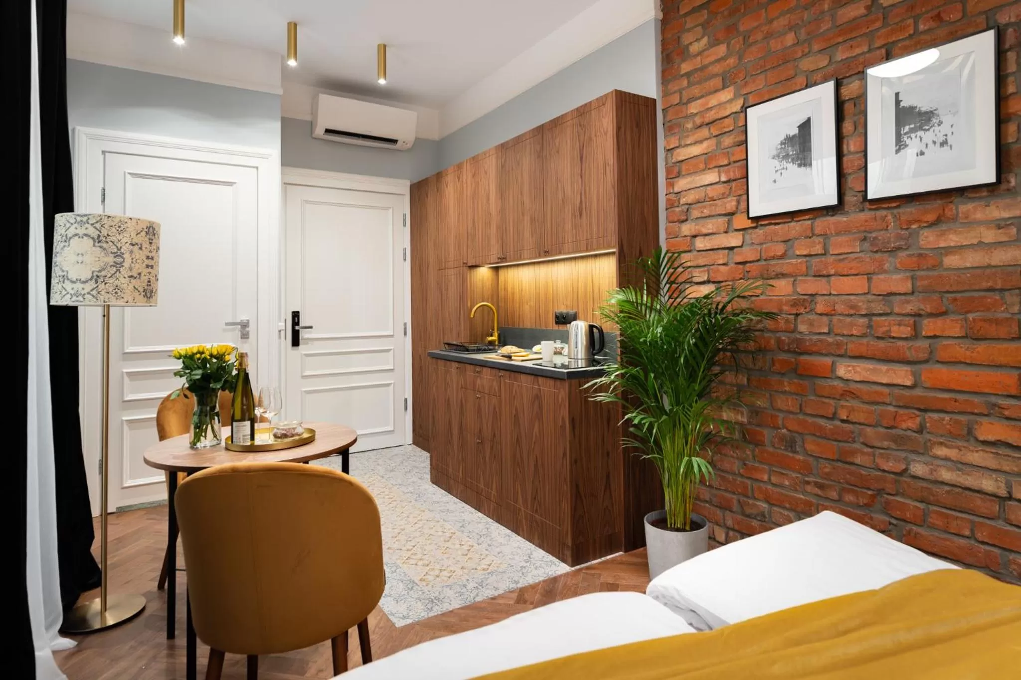 Kitchen or kitchenette in Starowislna 77