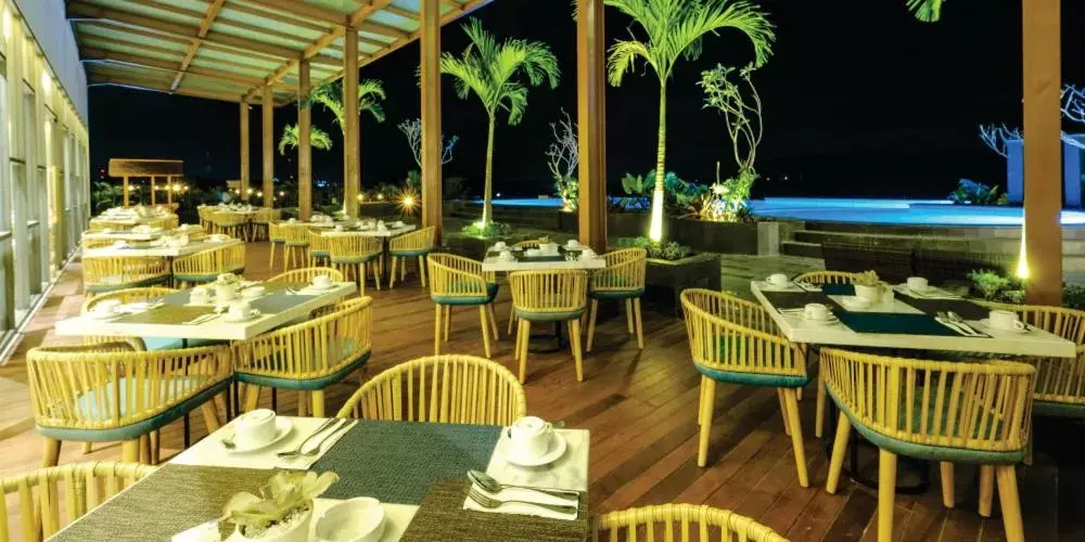 Restaurant/places to eat in ILLIRA Hotel Banyuwangi Restaurant/places to eat in ILLIRA Hotel Banyuwangi