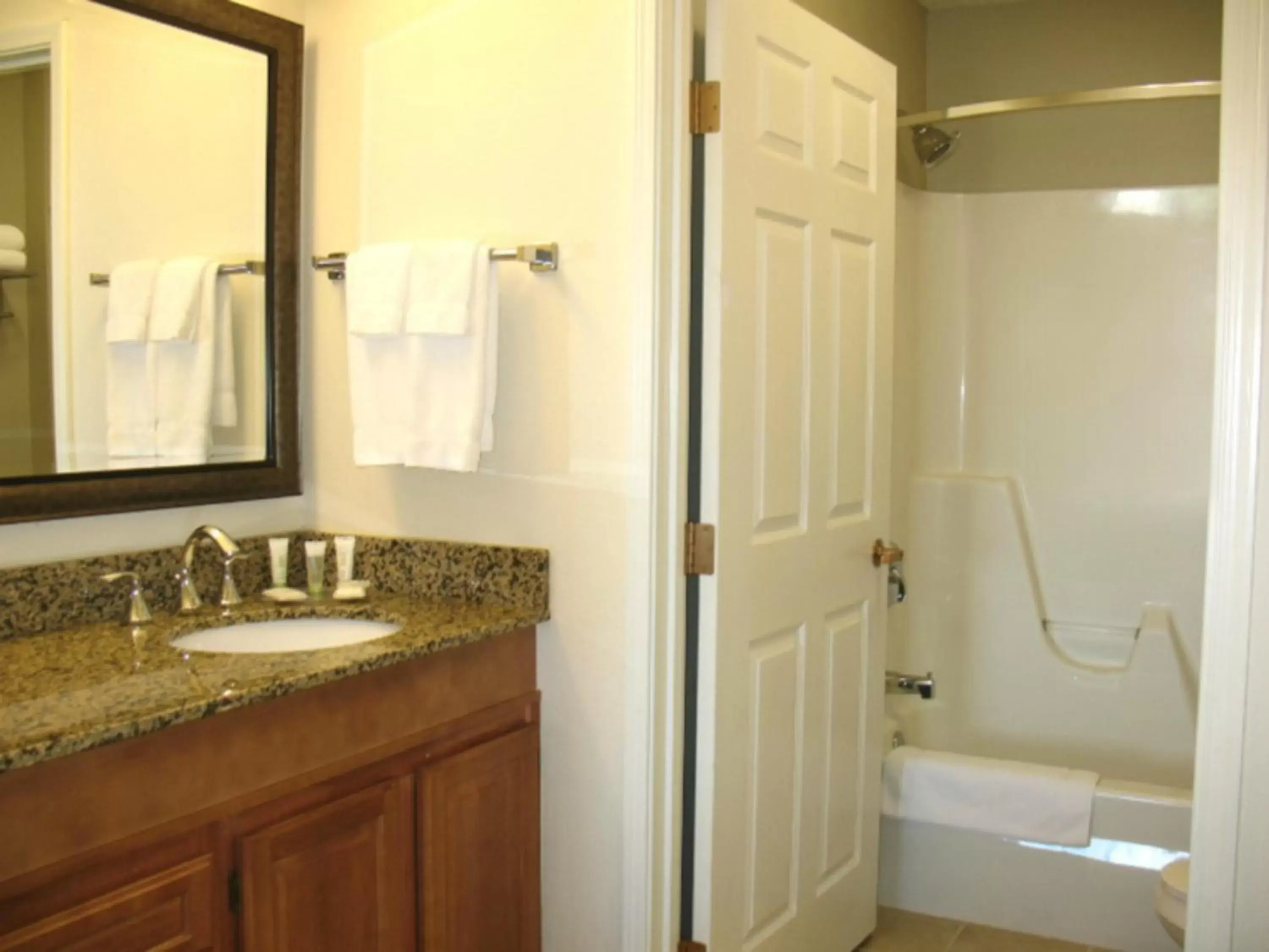 Shower, Bathroom in Staybridge Suites Minneapolis-Bloomington, an IHG Hotel