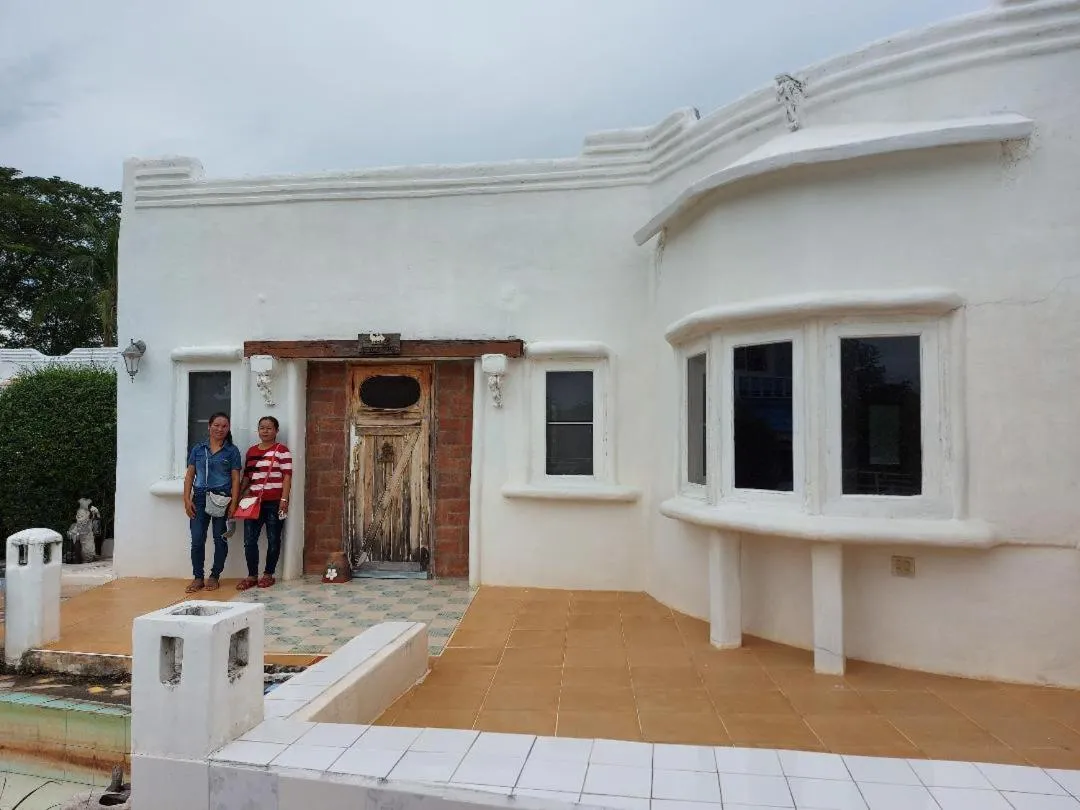 Scenic Riverside Resort