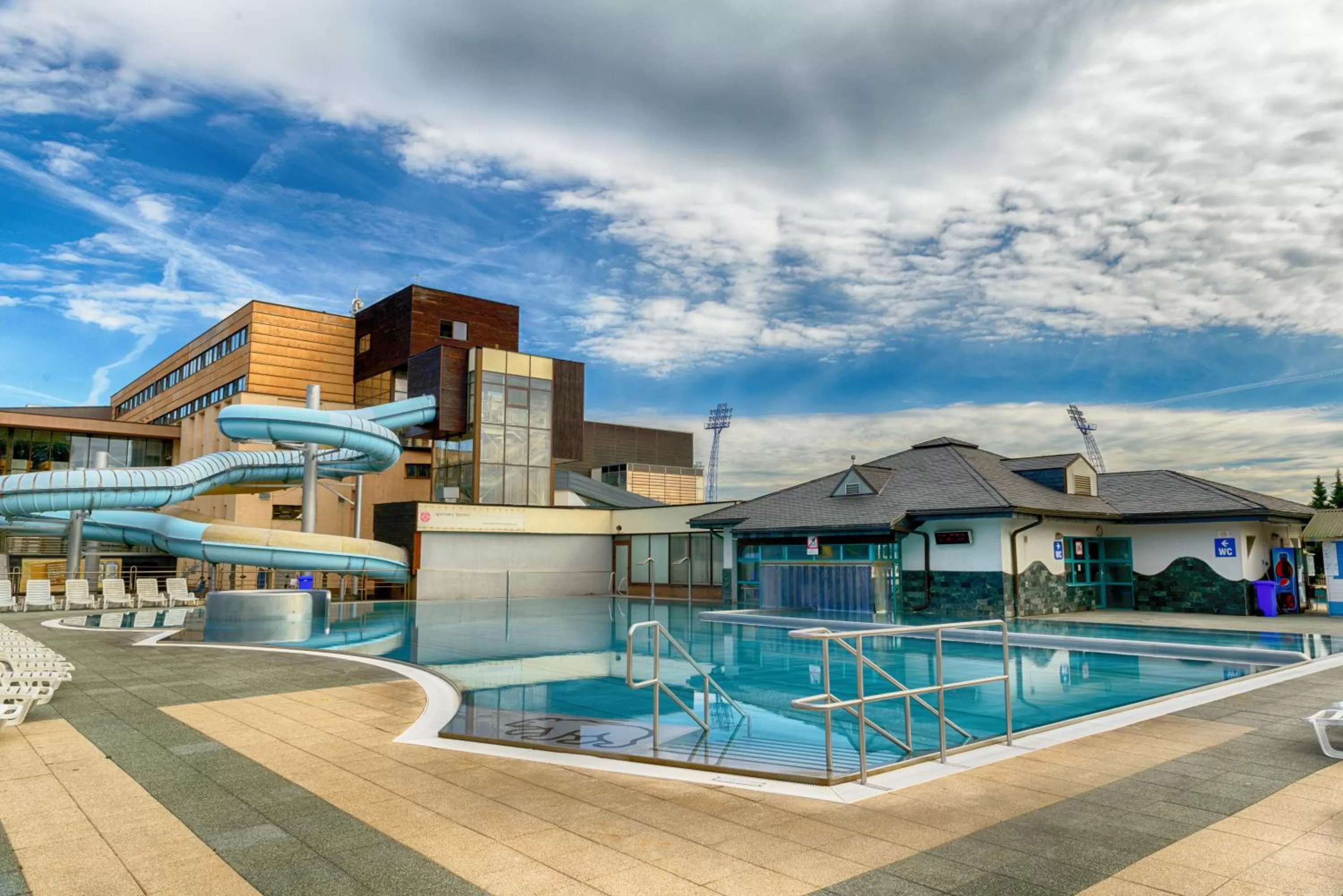 Swimming pool in Hotel AquaCity Riverside