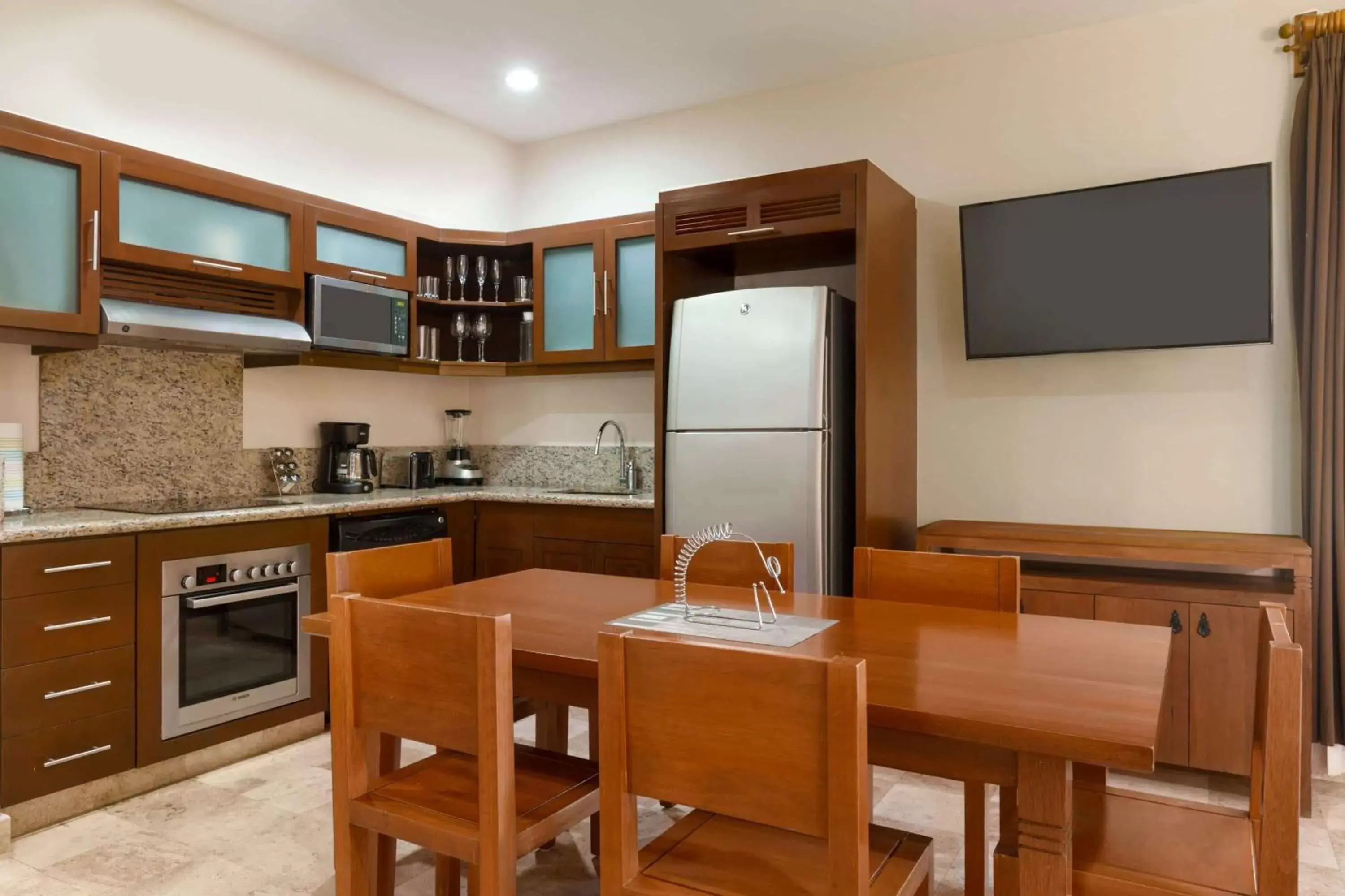 Kitchen or kitchenette, Kitchen/Kitchenette in Acanto Hotel Playa del Carmen, Trademark Collection by Wyndham