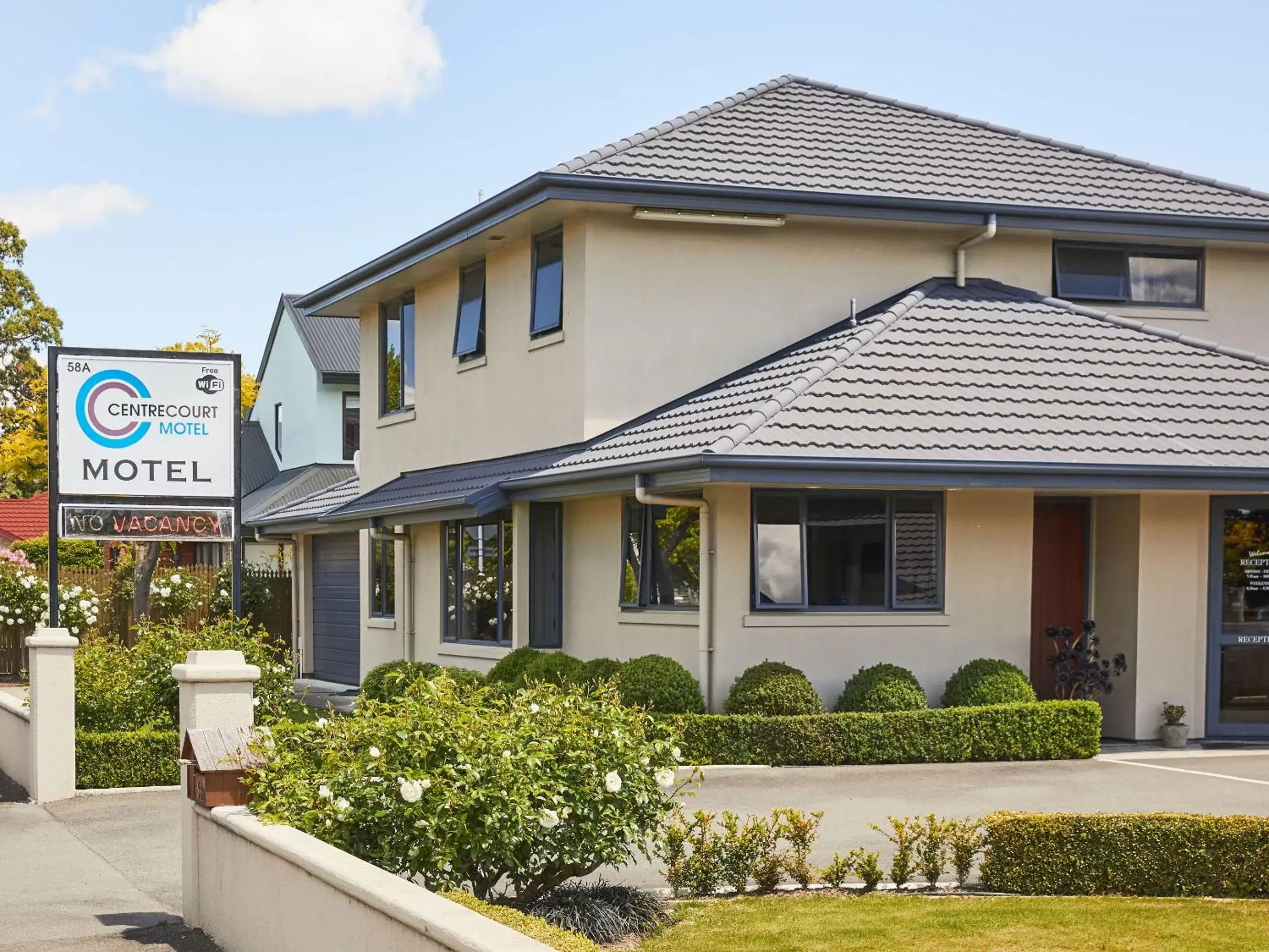 Property Building in Centre Court Motel