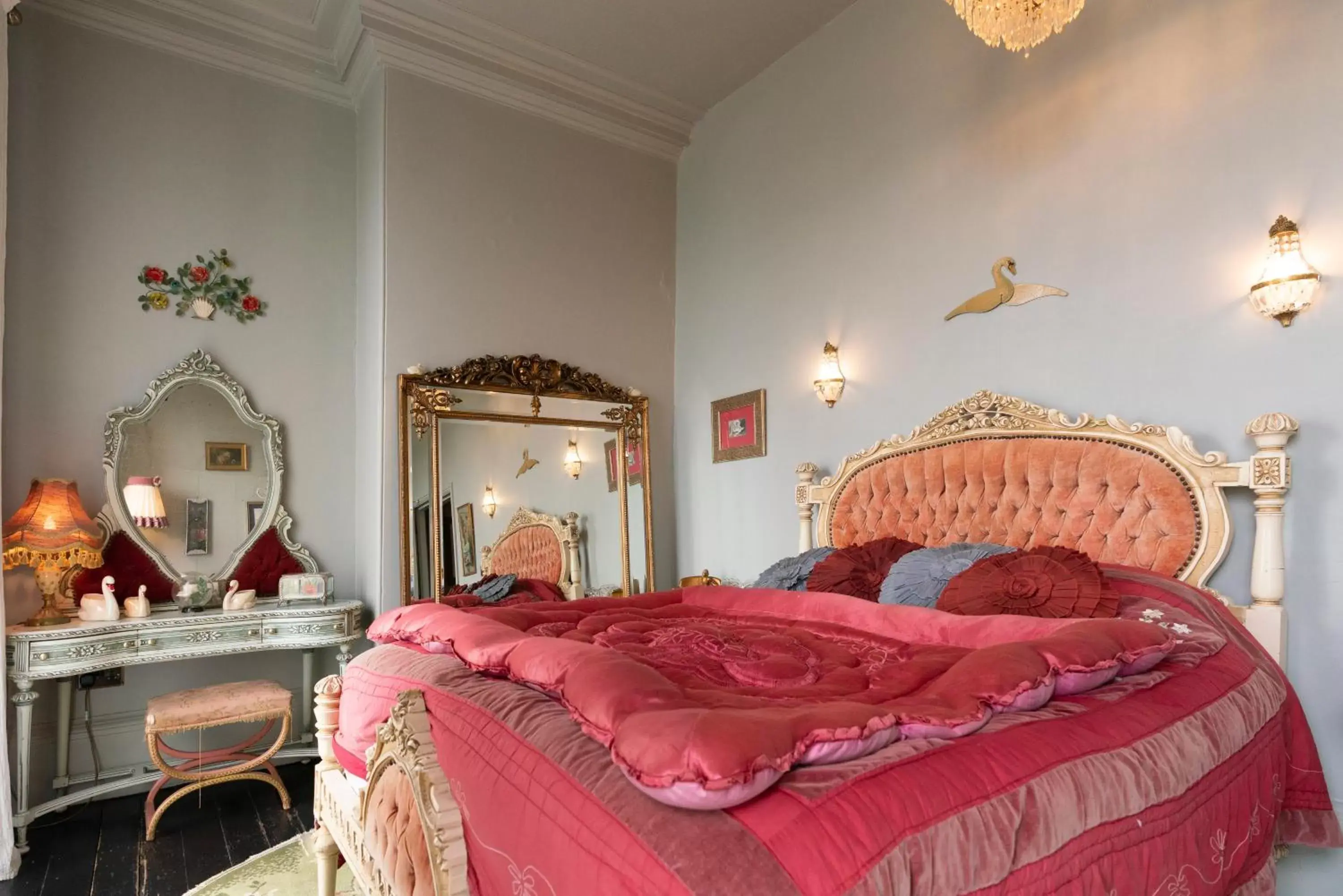 Bedroom, Bed in La Rosa Hotel