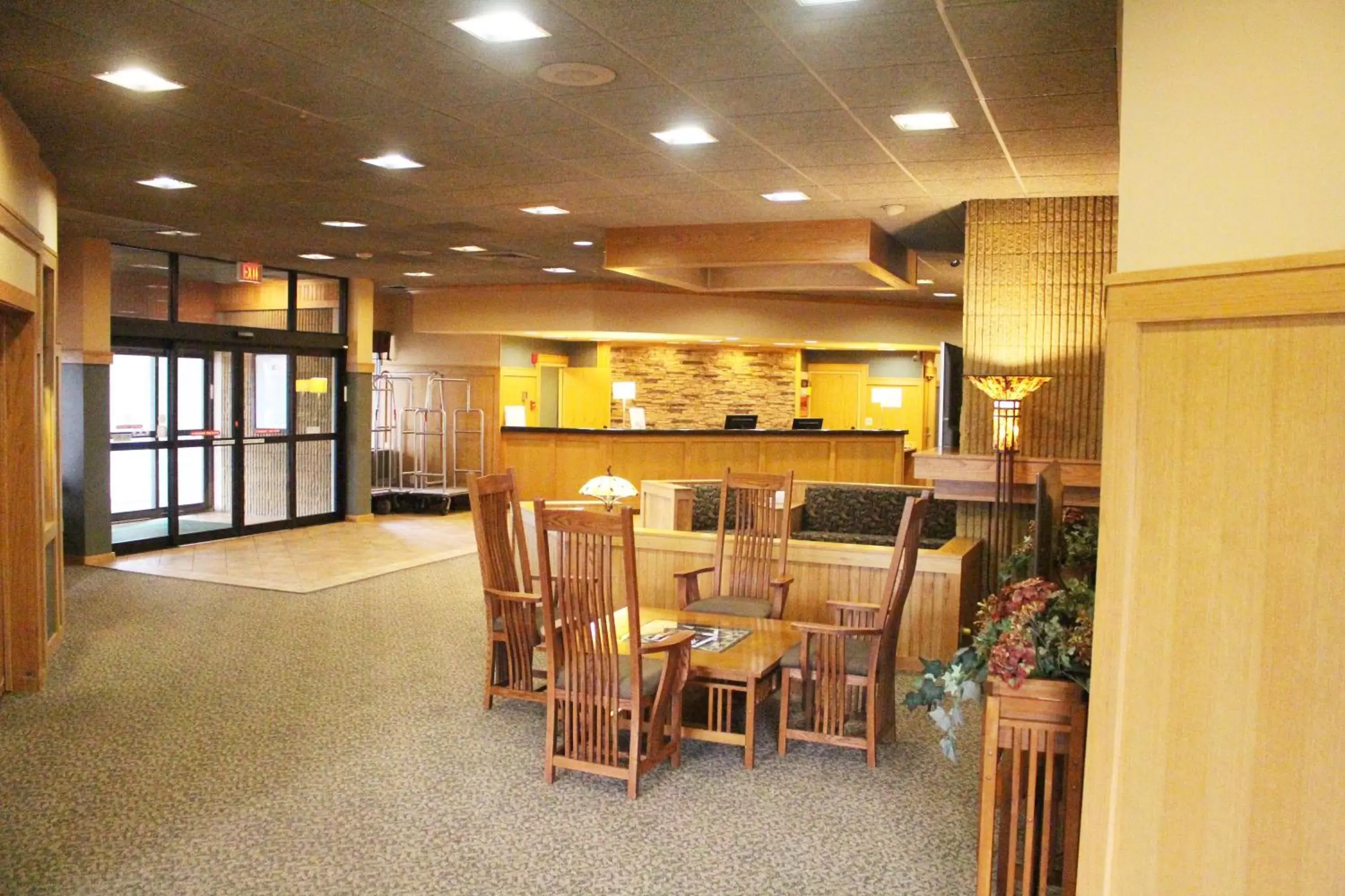 Lobby or reception in Ramada by Wyndham Alpena