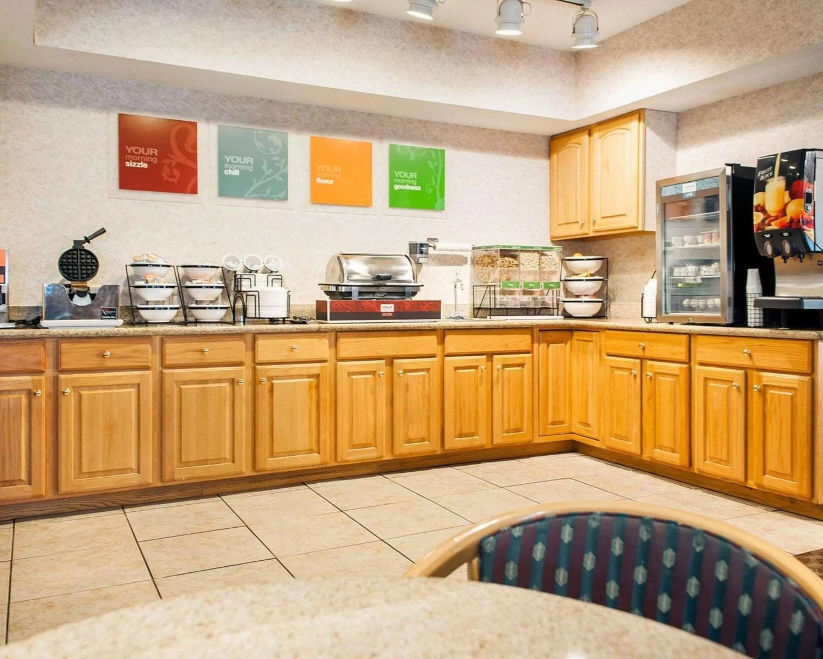 Restaurant/places to eat in Comfort Inn Goshen