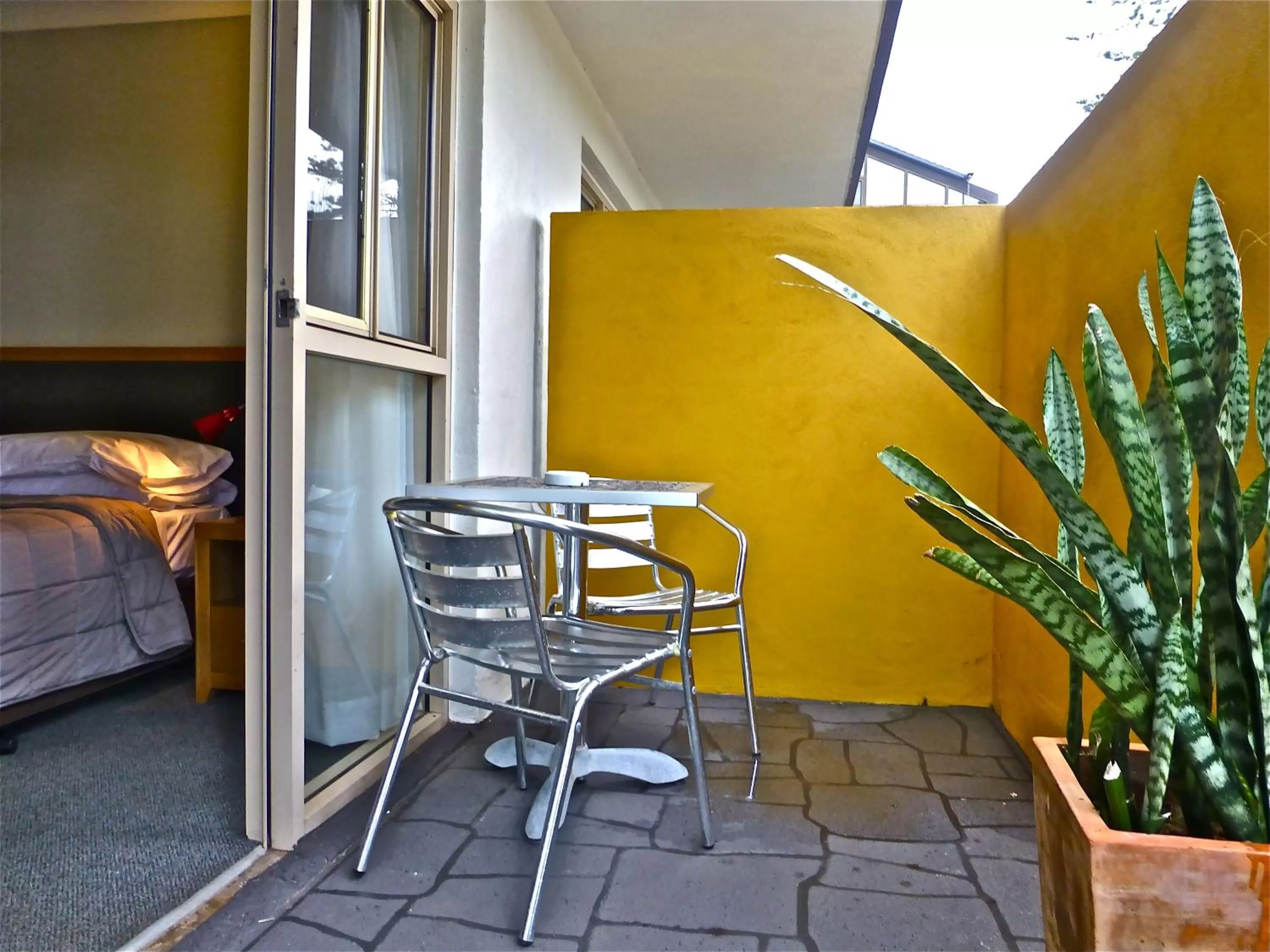 Patio, Bed in Park Ridge Retreat
