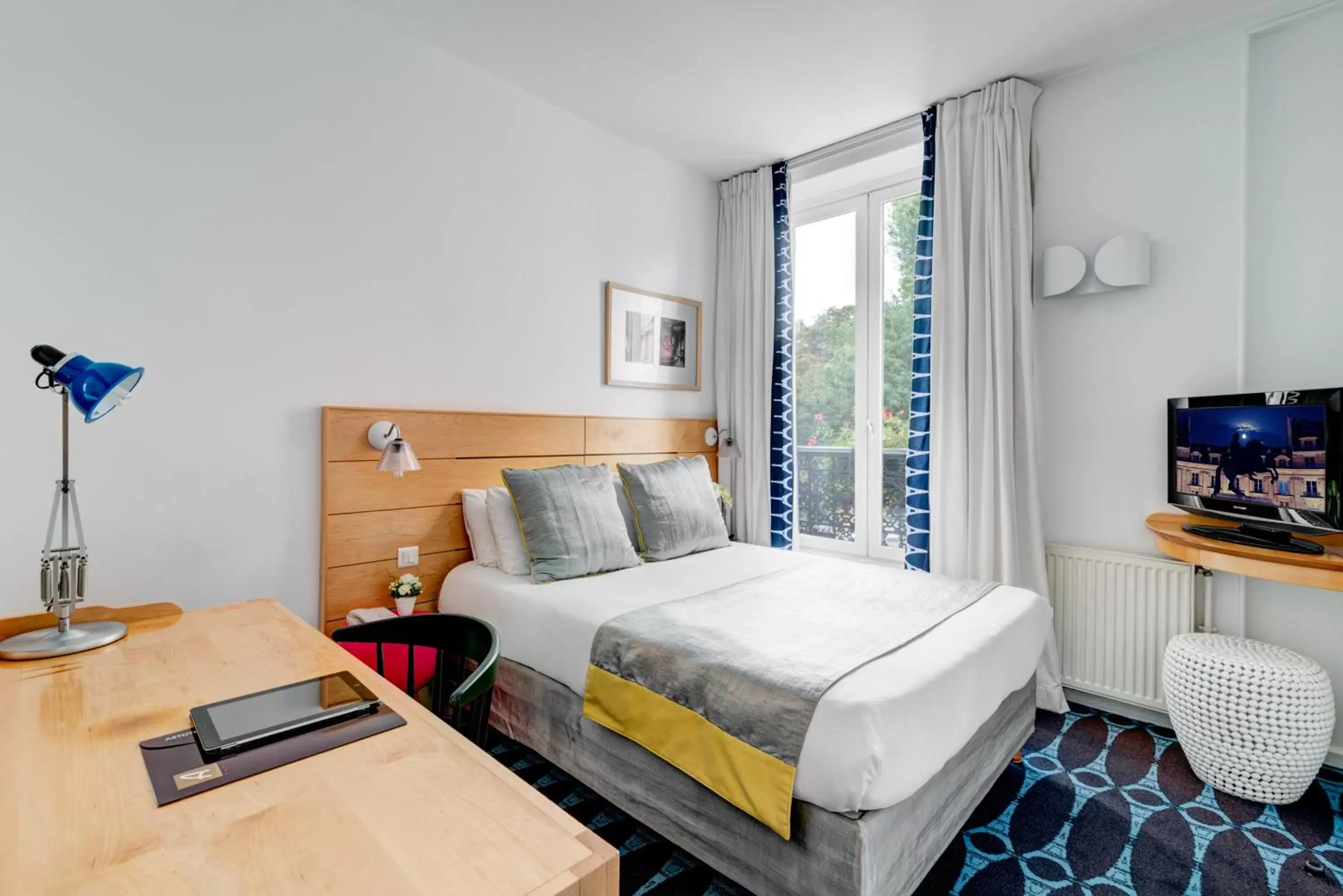 Bedroom, Bed in Hotel Lorette - Astotel