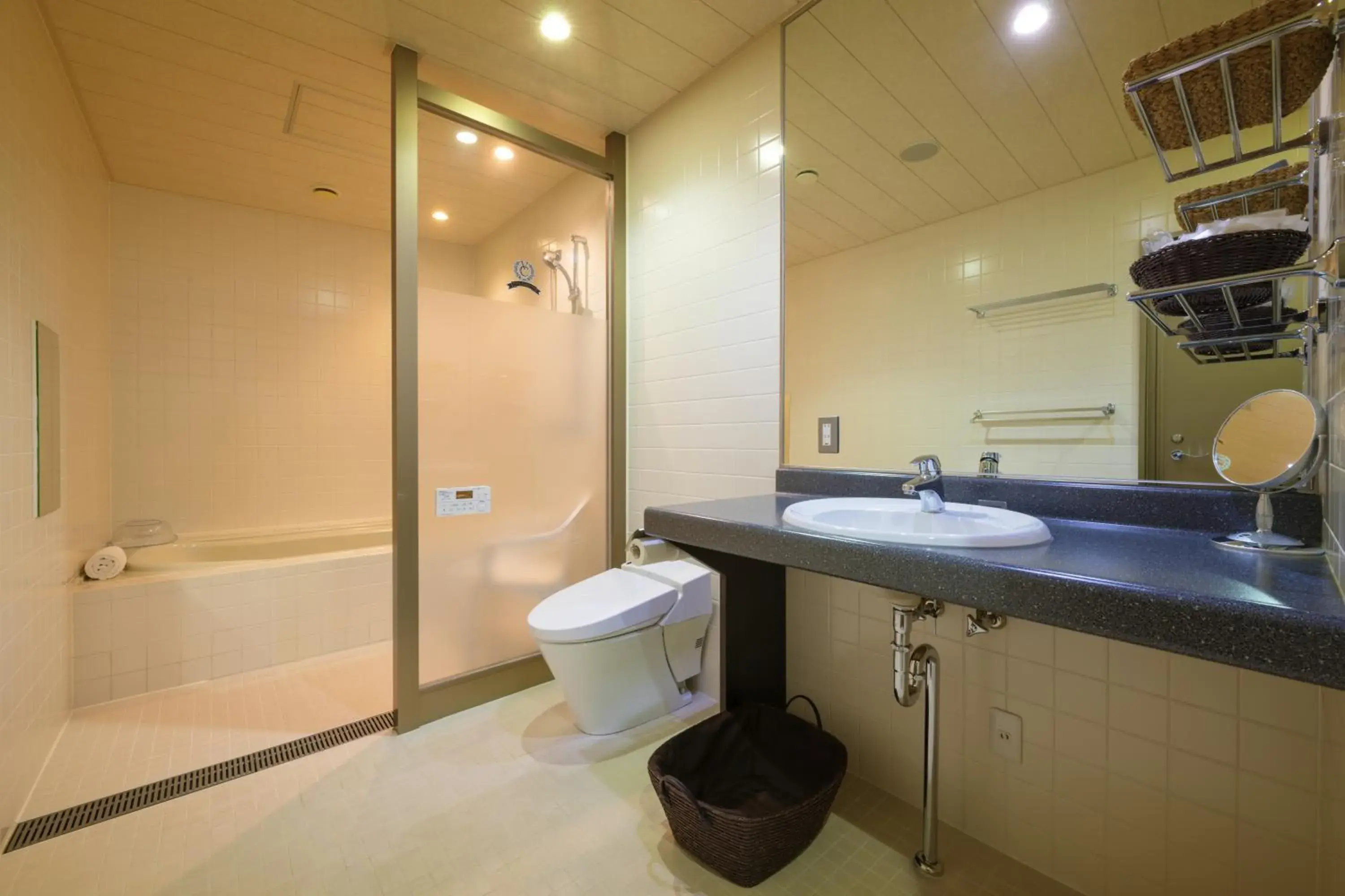 Photo of the whole room, Bathroom in Villa Concordia Resort & Spa