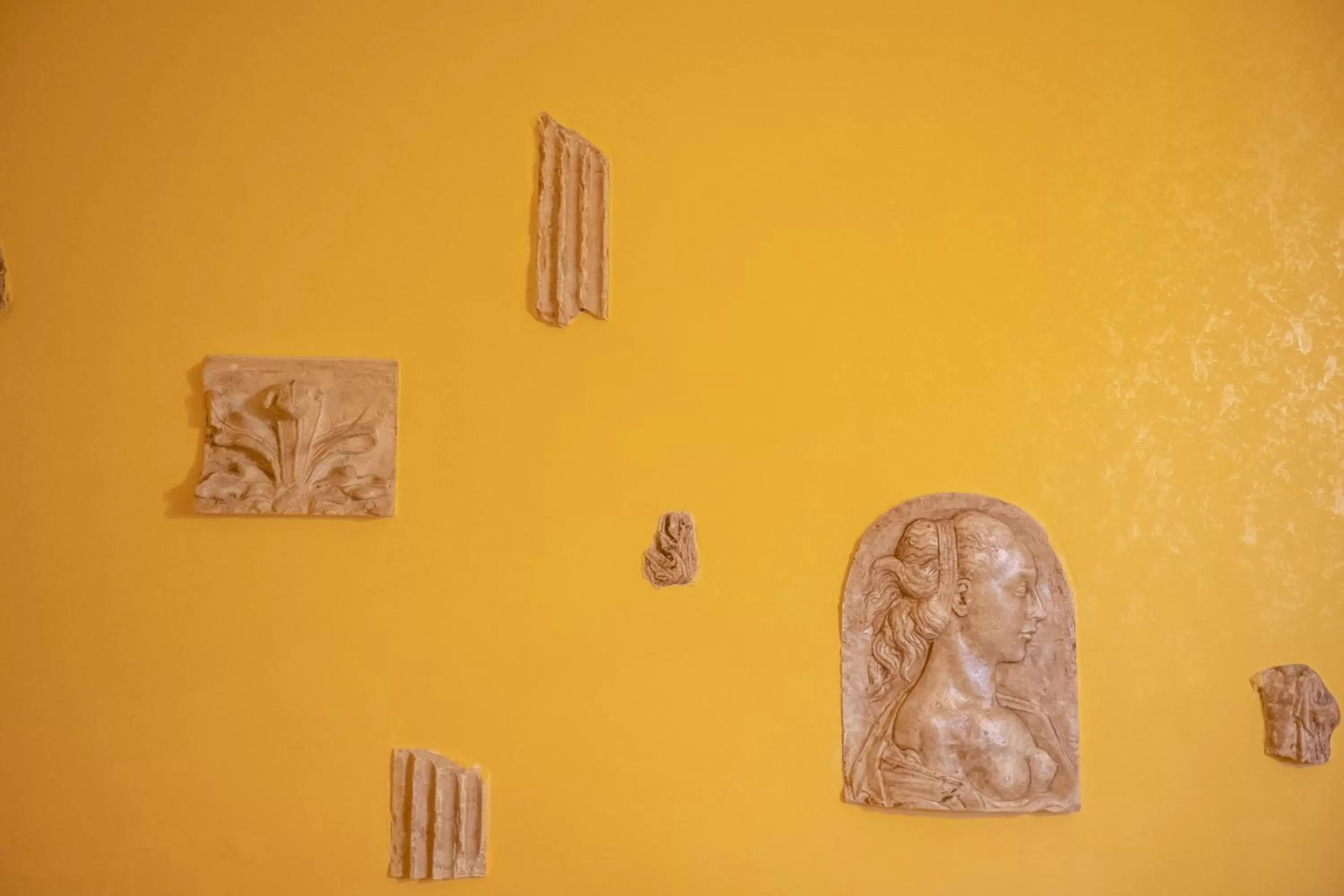 Decorative detail in Il Giardino Nascosto B&B