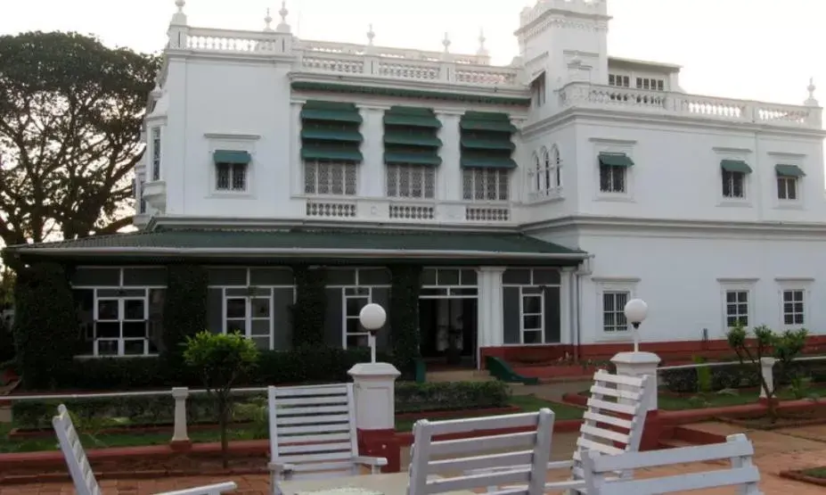 Facade/entrance, Property Building in The Green Hotel