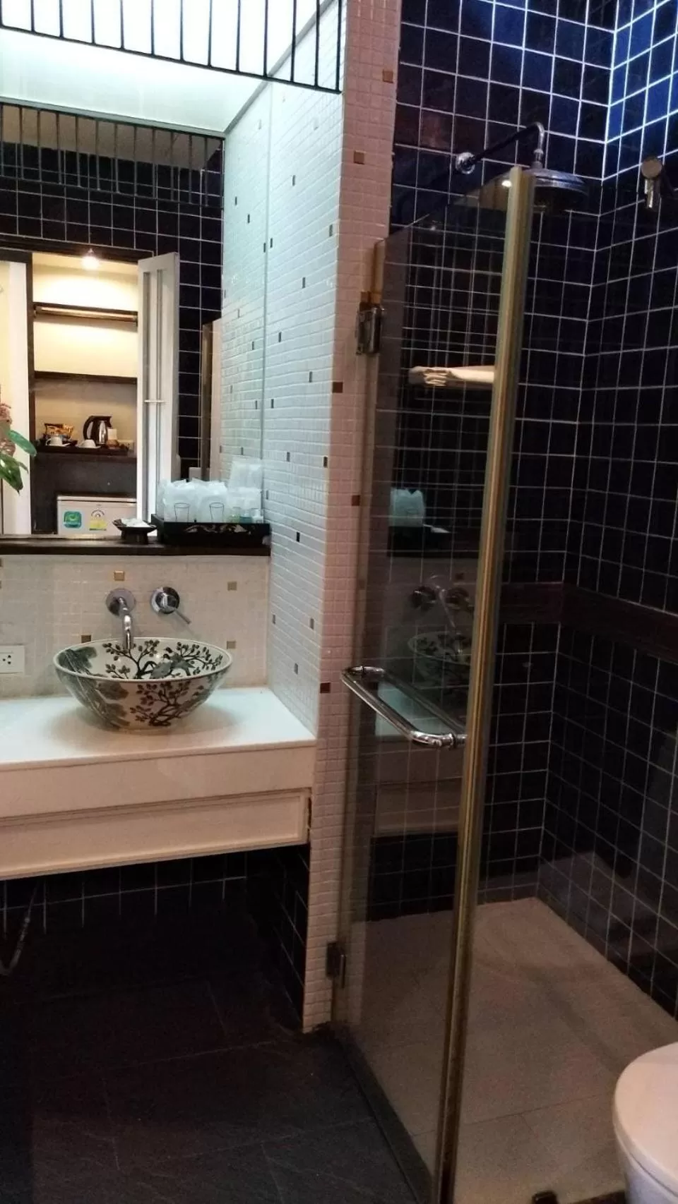 Bathroom in Tharaburi Resort