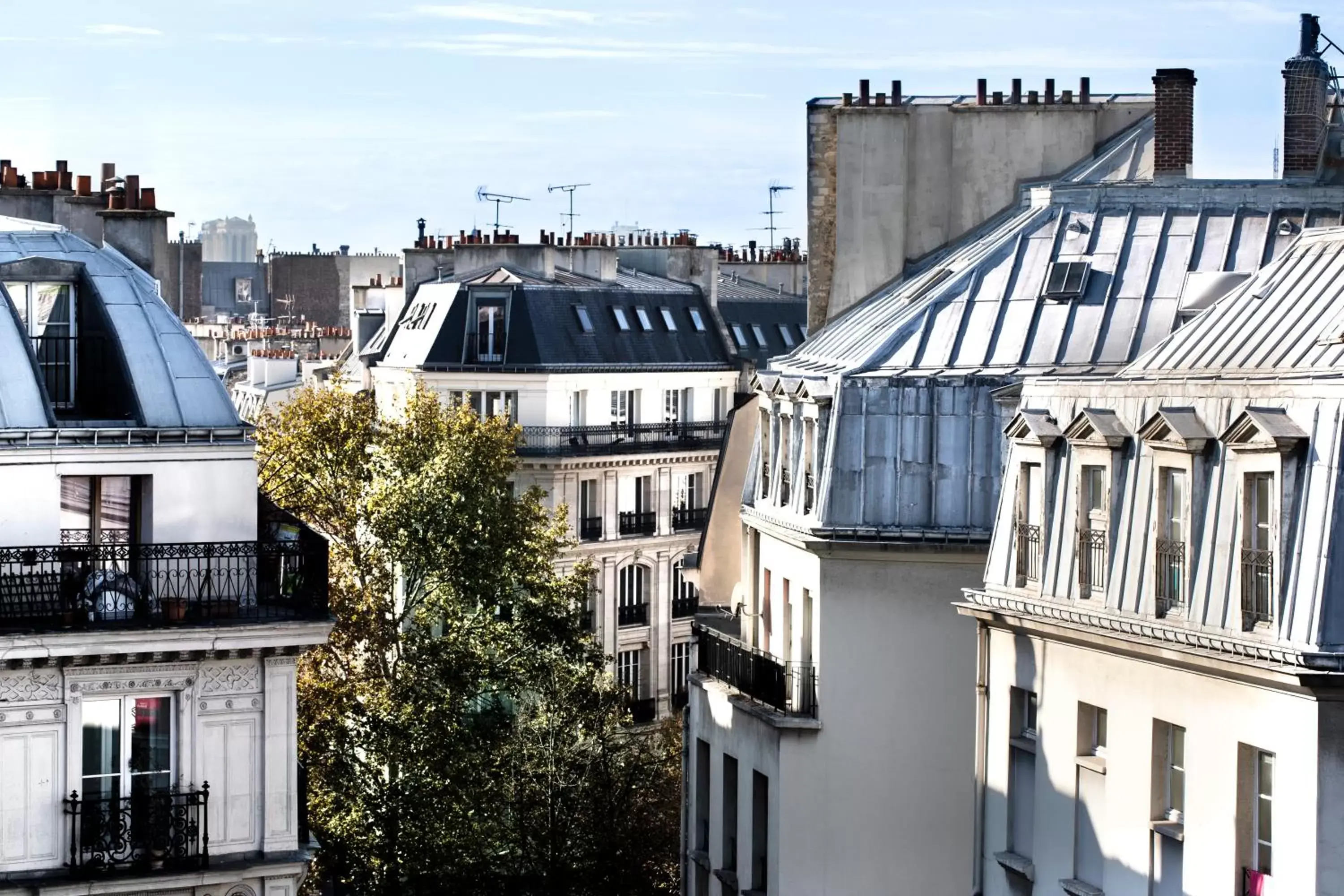 City view in Hôtel Marais Hôme